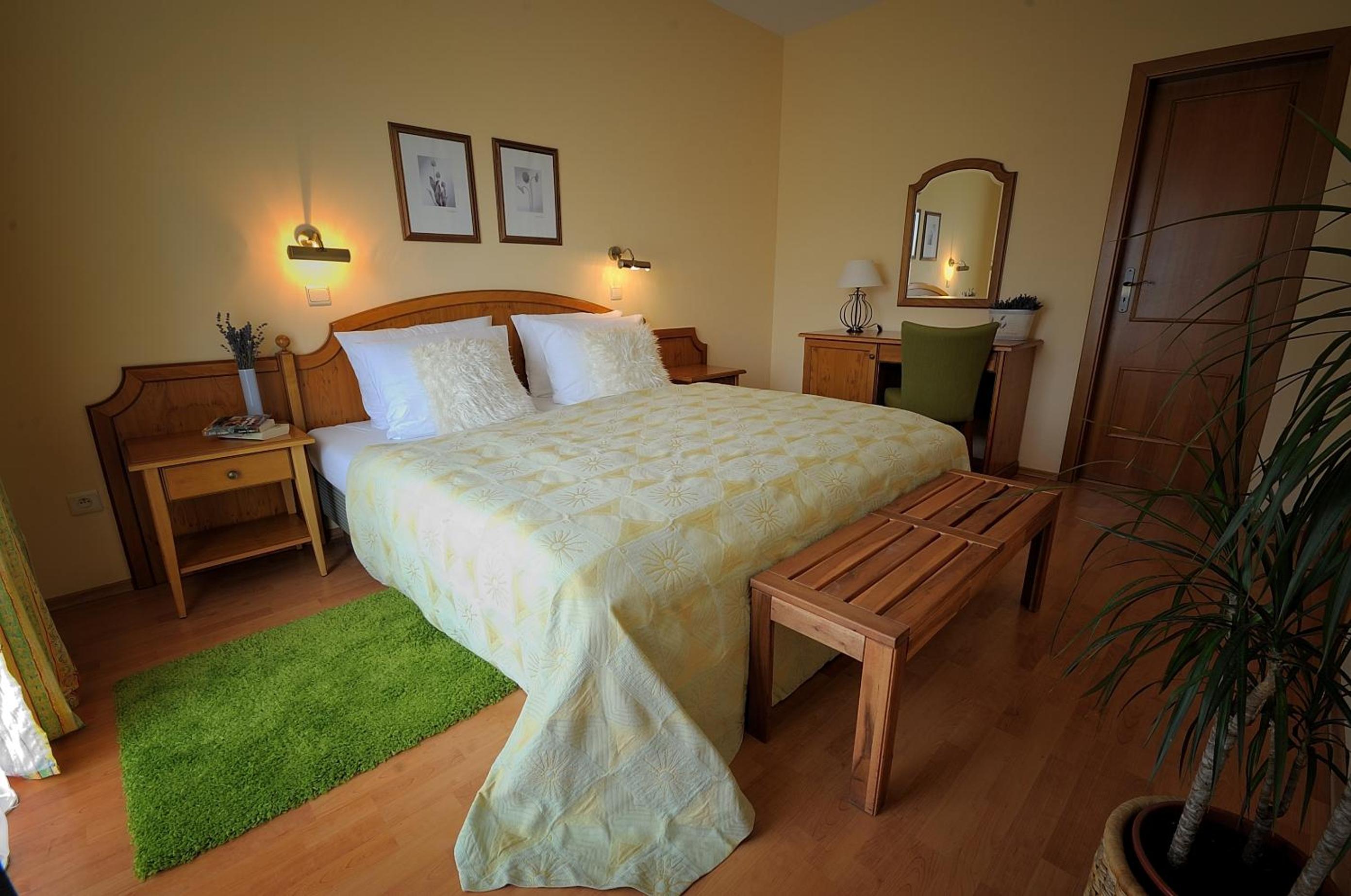 Suite with free Spa Access - Photo 13