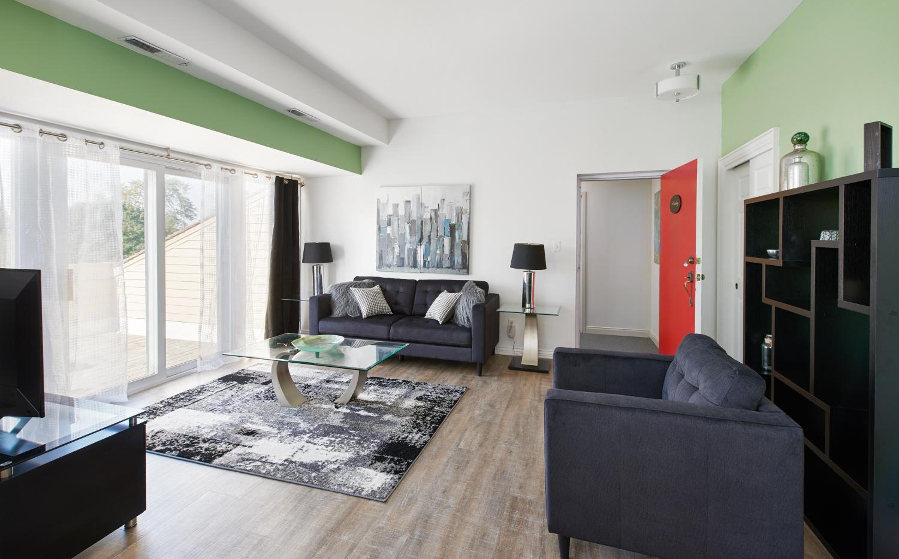 Two-Bedroom Apartment photo 2