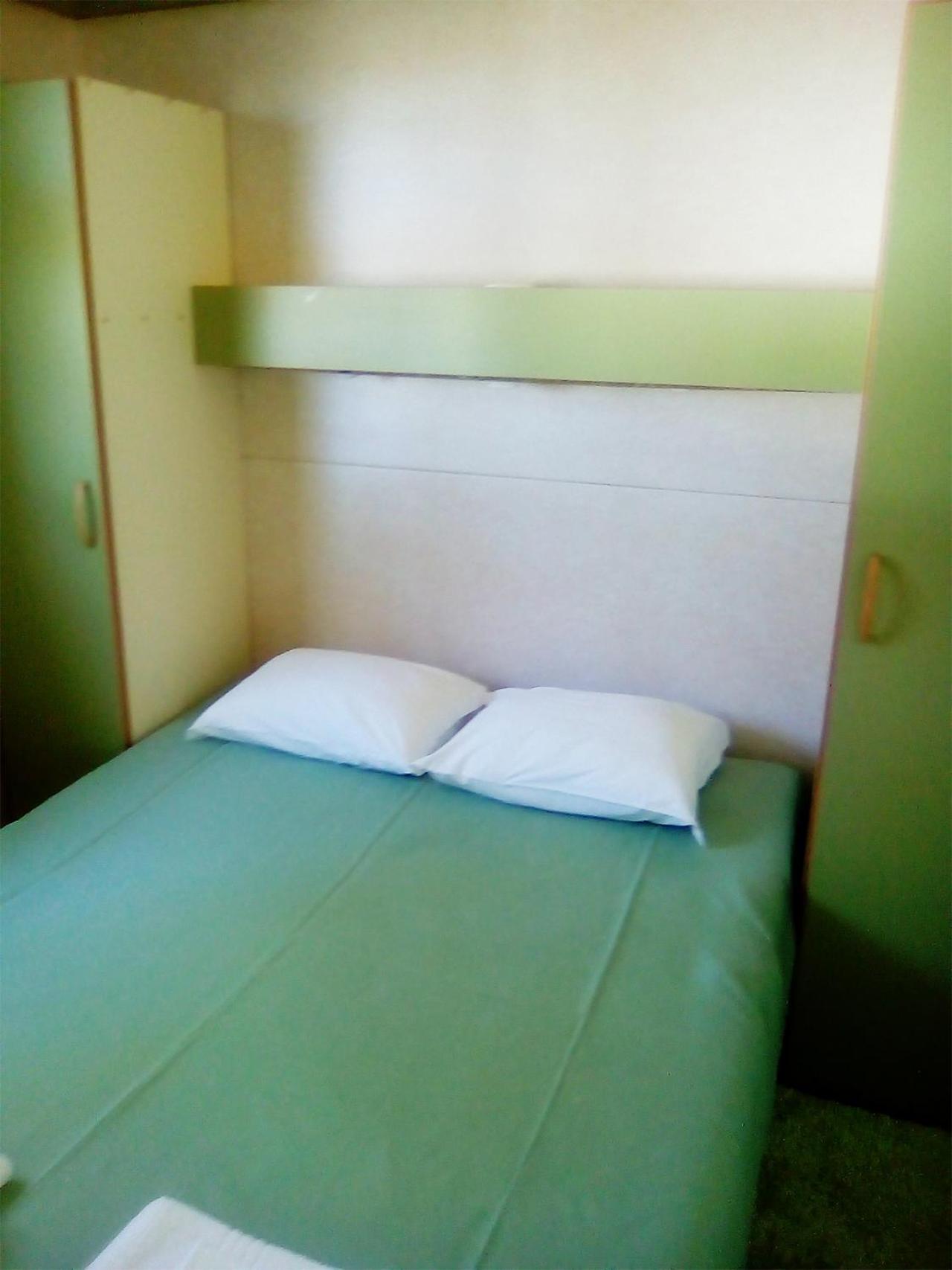 Mobile Home photo 1