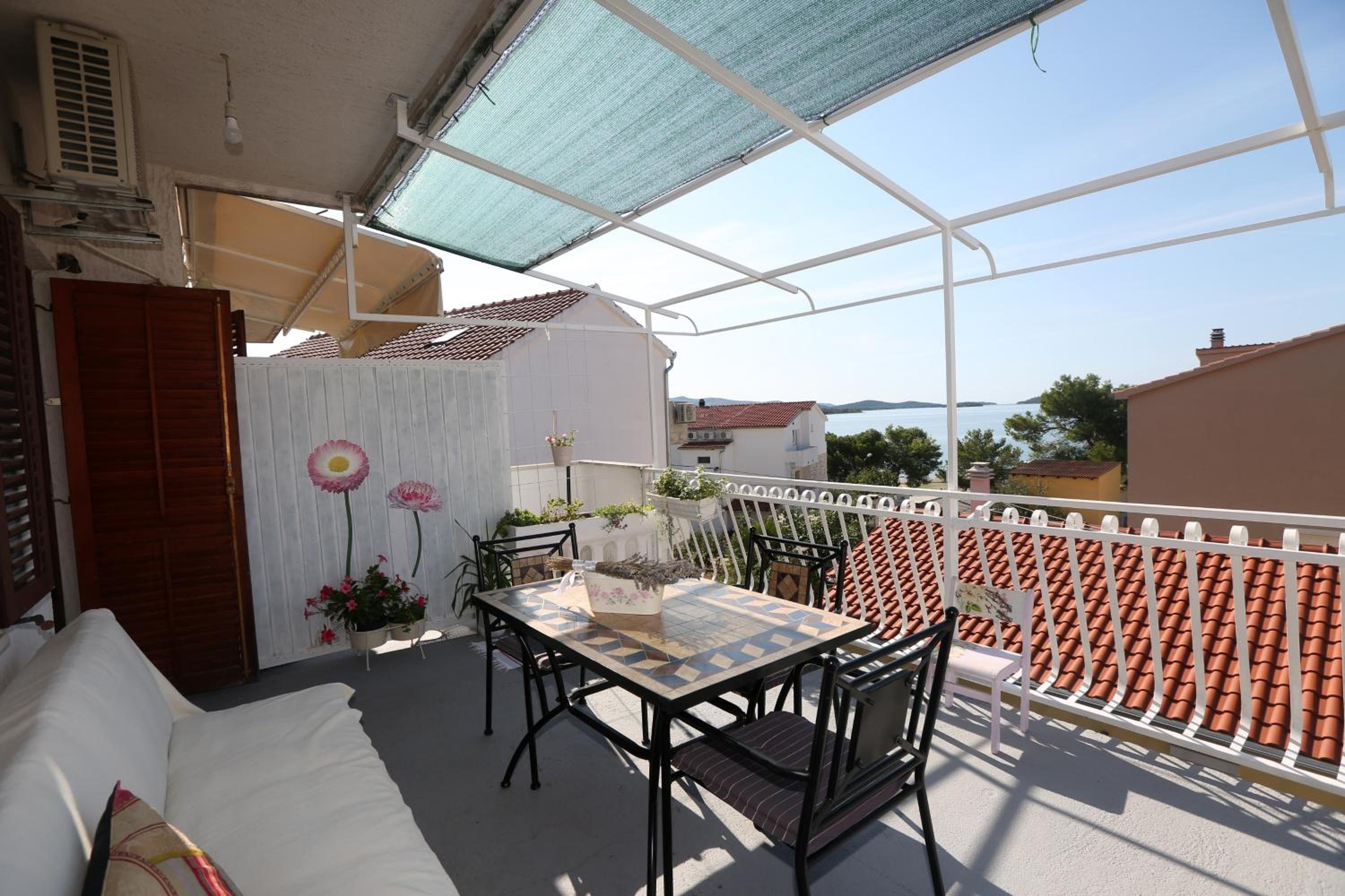 Apartment with Sea View photo 2