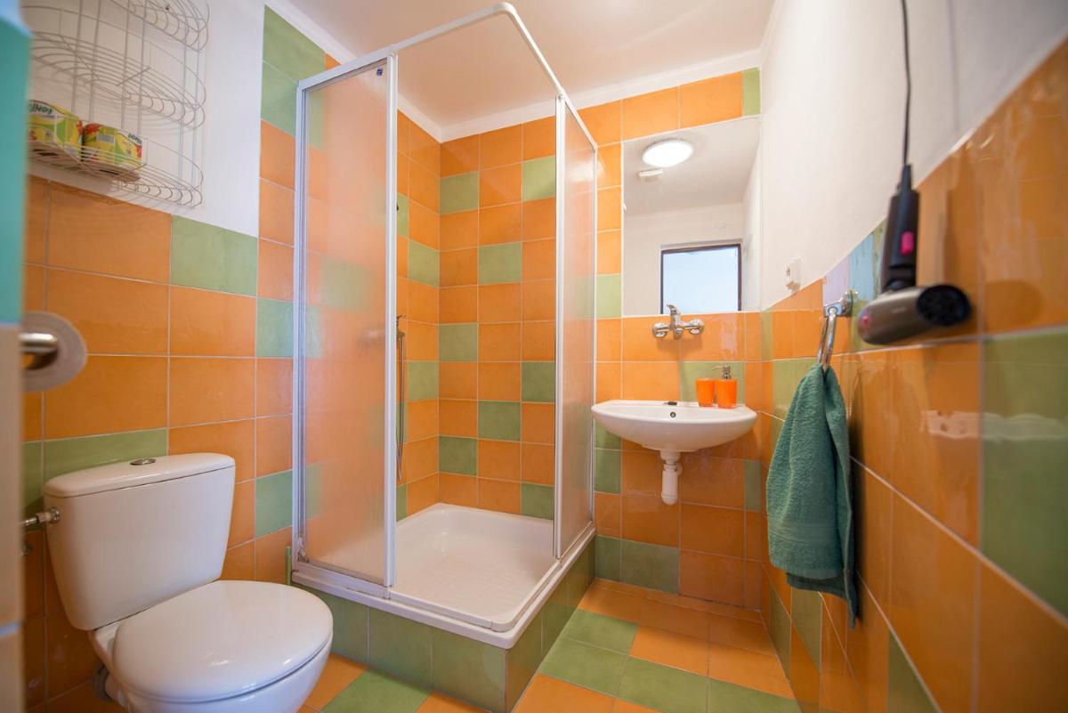 Two-Bedroom House photo 3