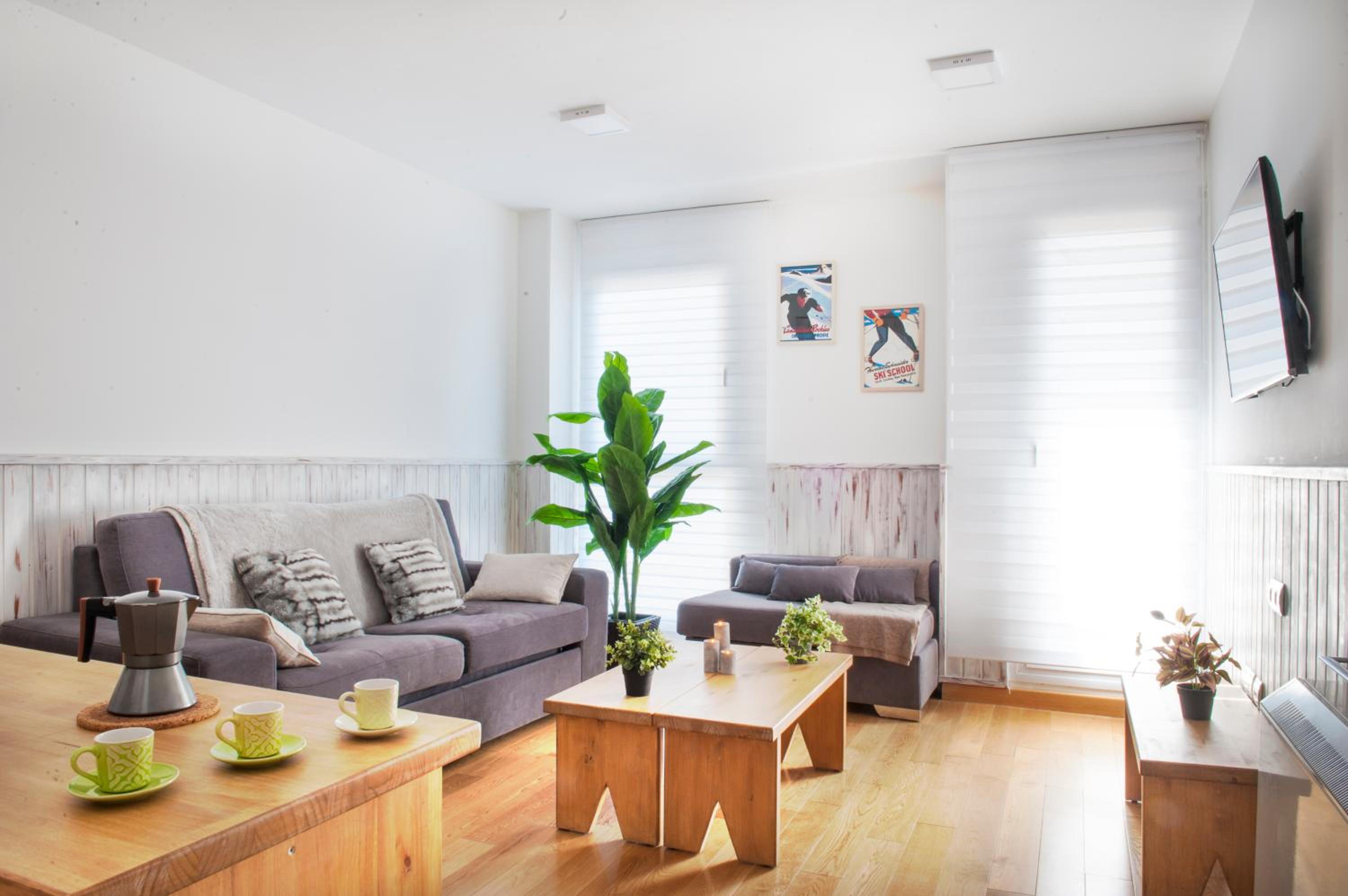 Superior Two-Bedroom Apartment - Photo 2