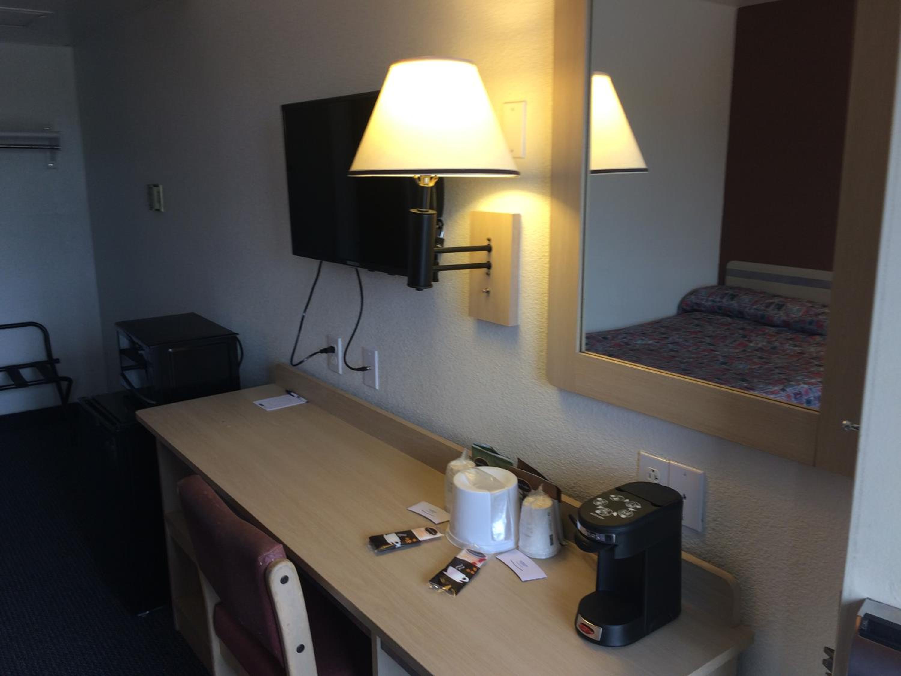  Deluxe Double Room with Two Double Beds - Non-Smoking photo 3
