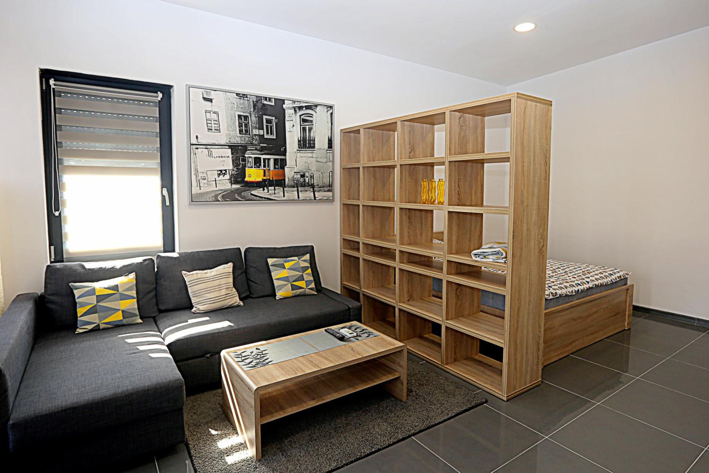 Studio Apartment photo 1