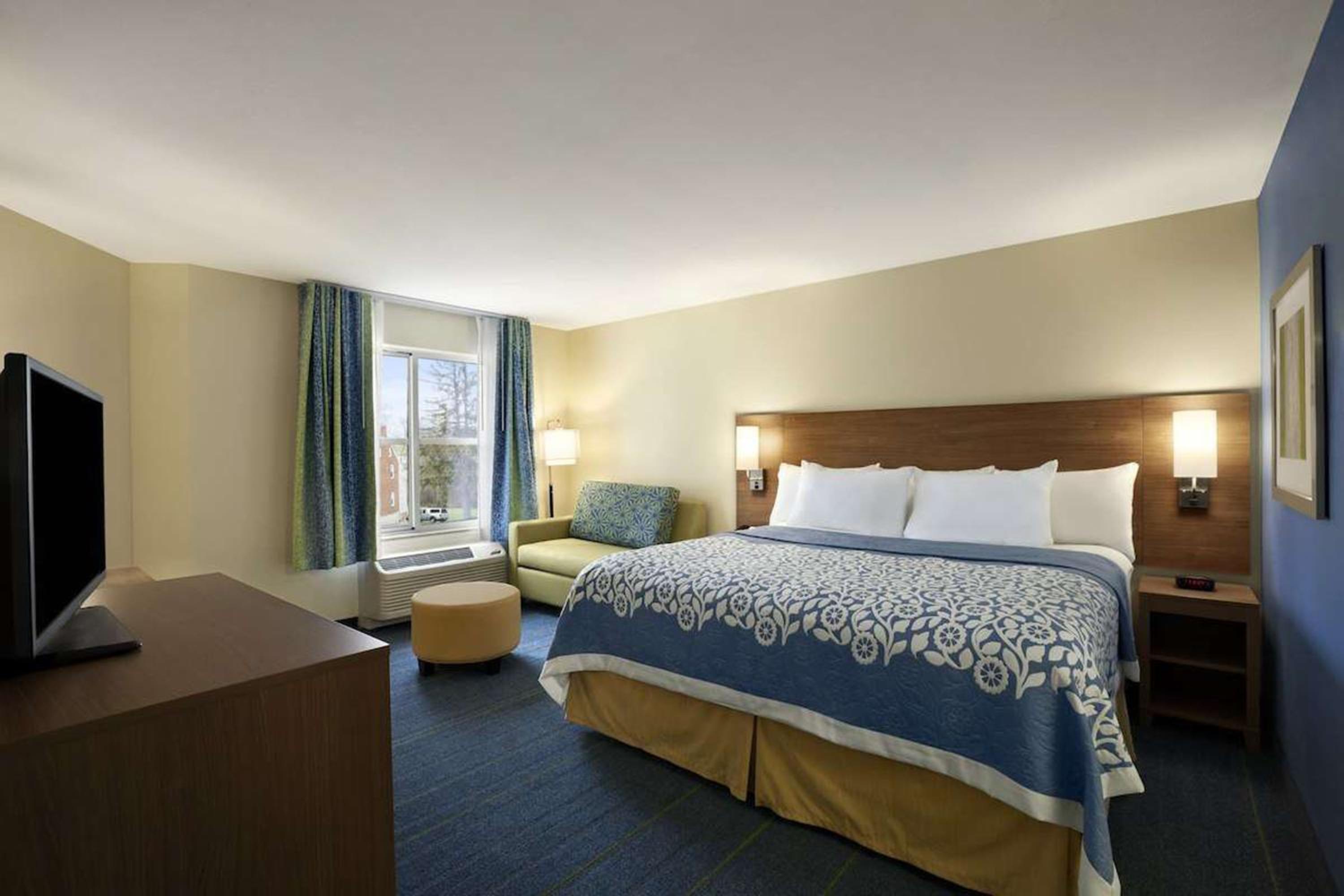 Standard King Room