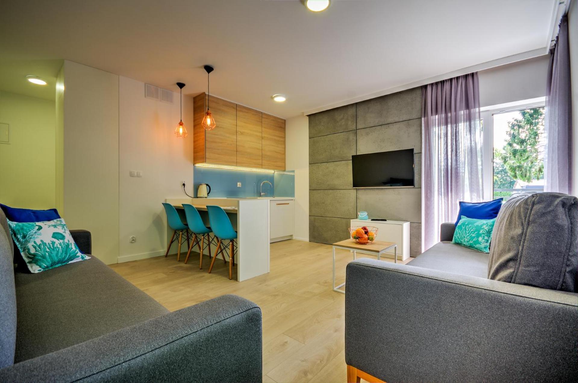 Studio Apartment - Photo 1