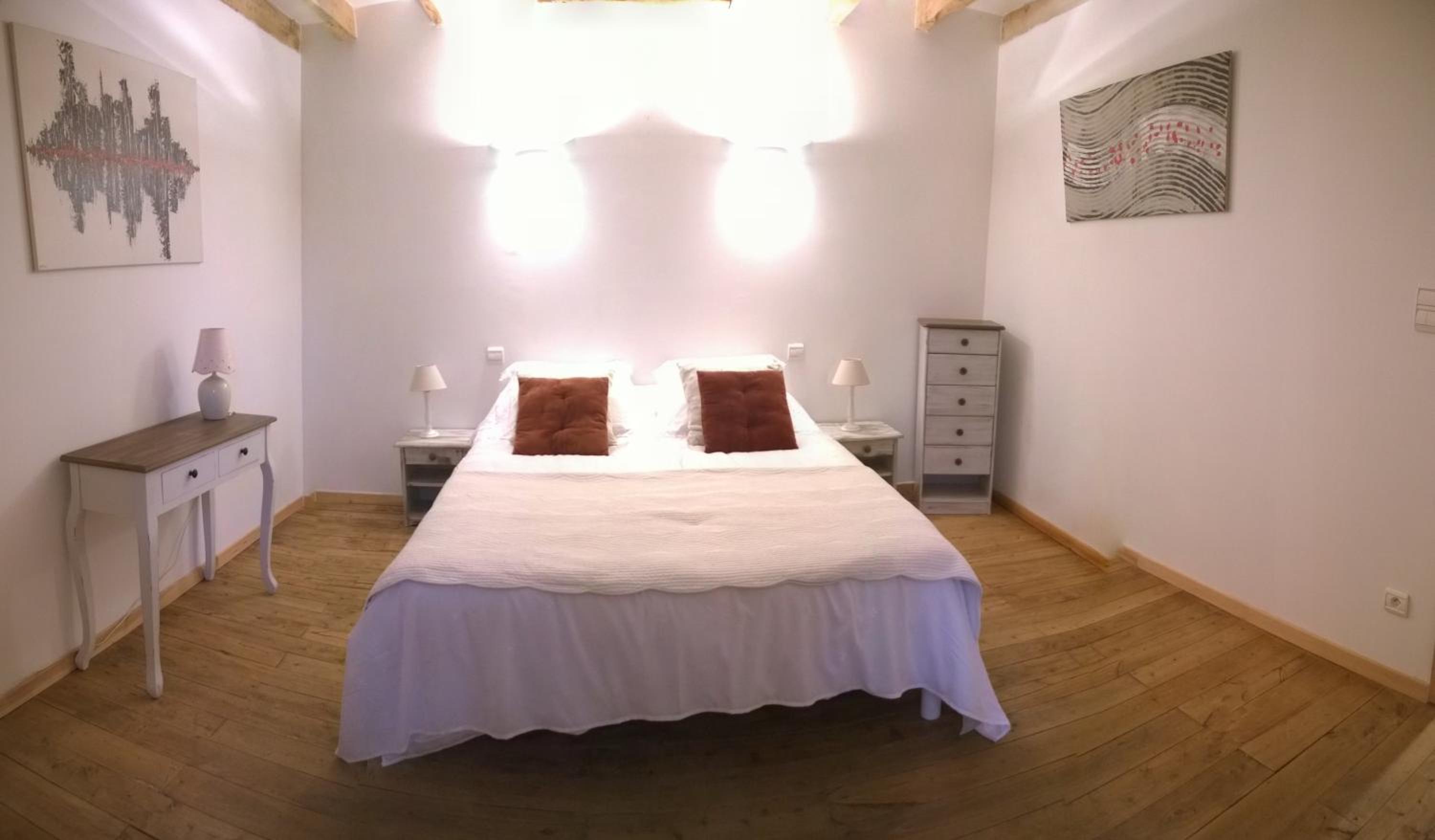 Double Room with Private Bathroom photo 2