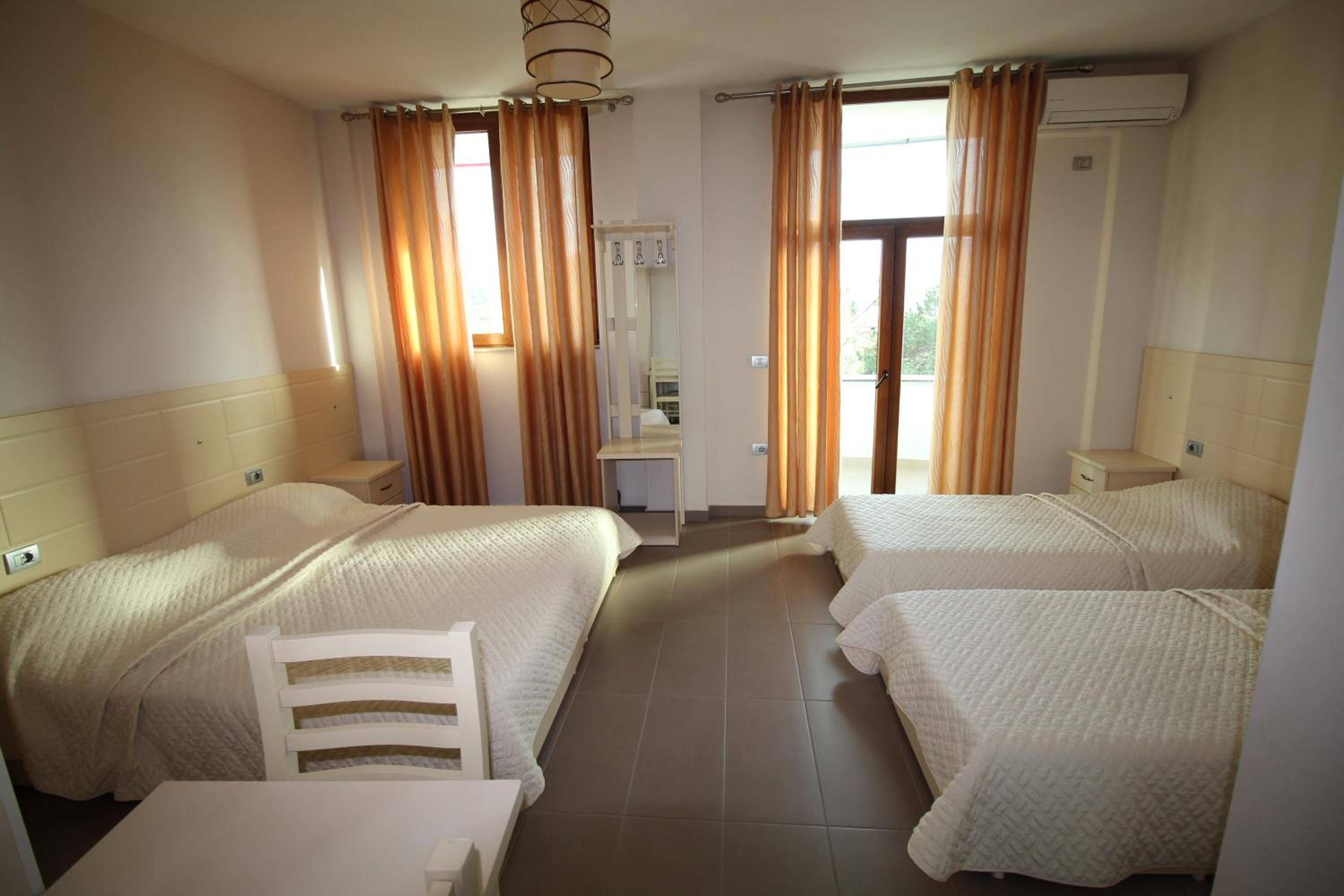 Quadruple Room photo 2