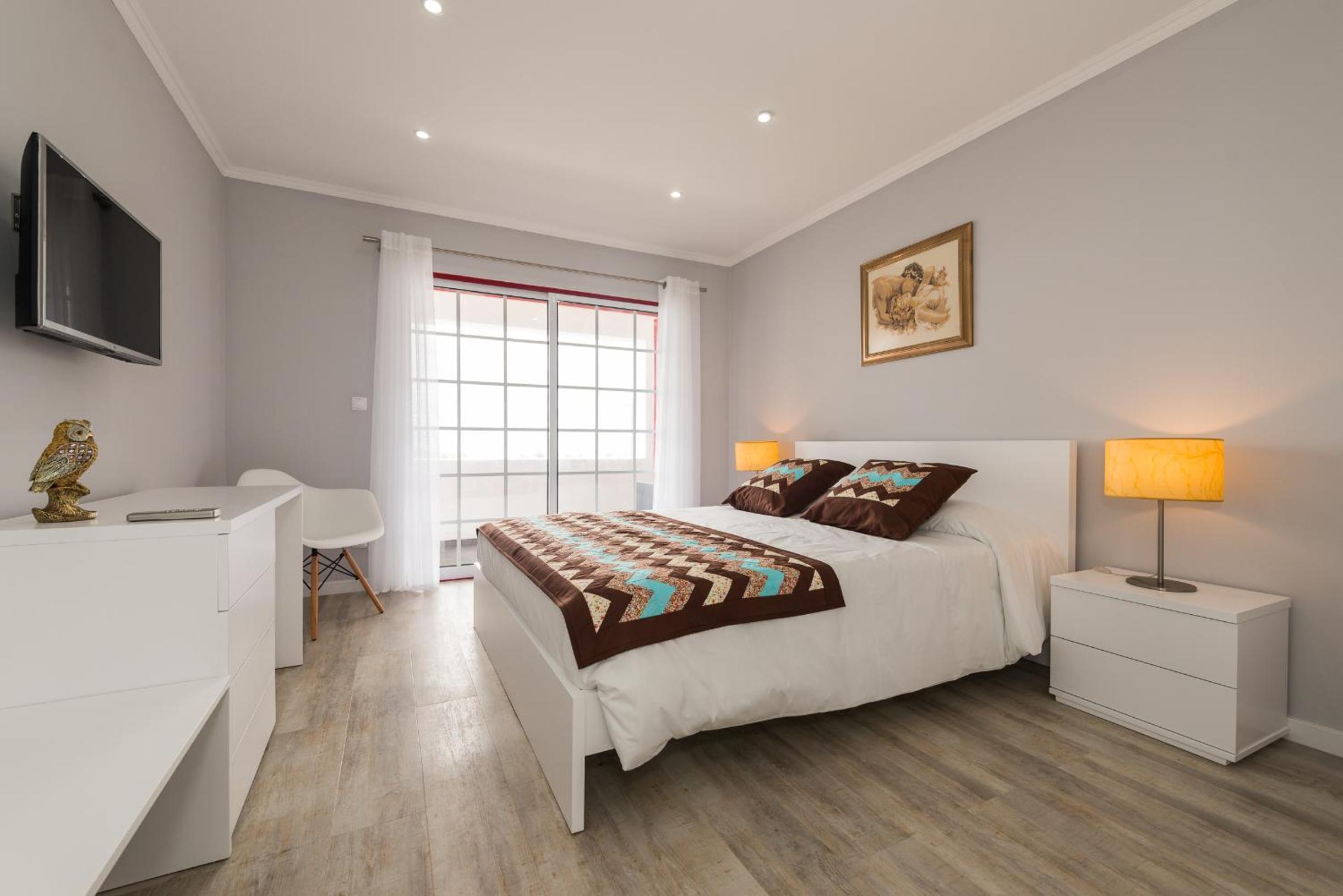 Double Room with Shared Bathroom photo 3