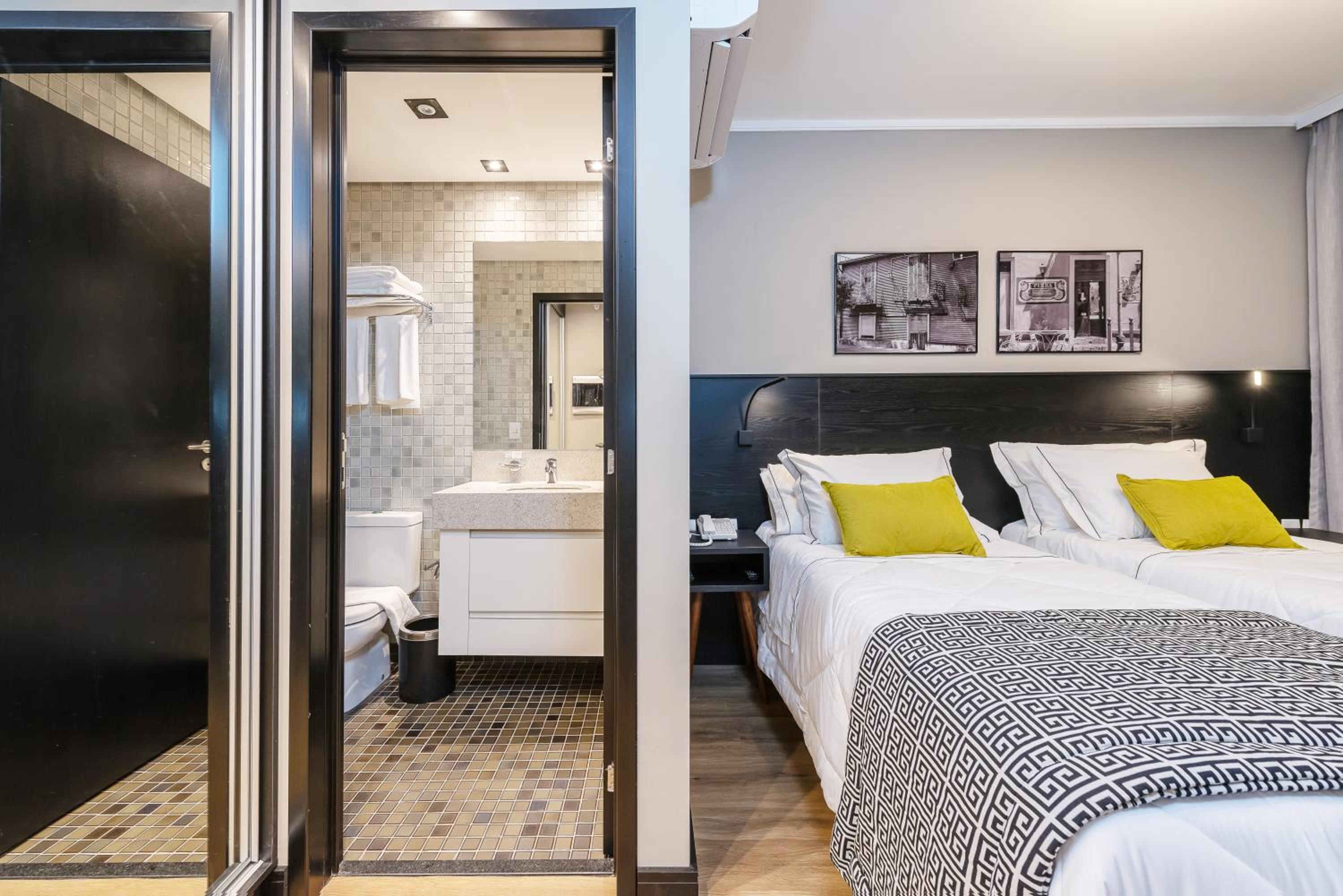 Executive Triple Room photo 3