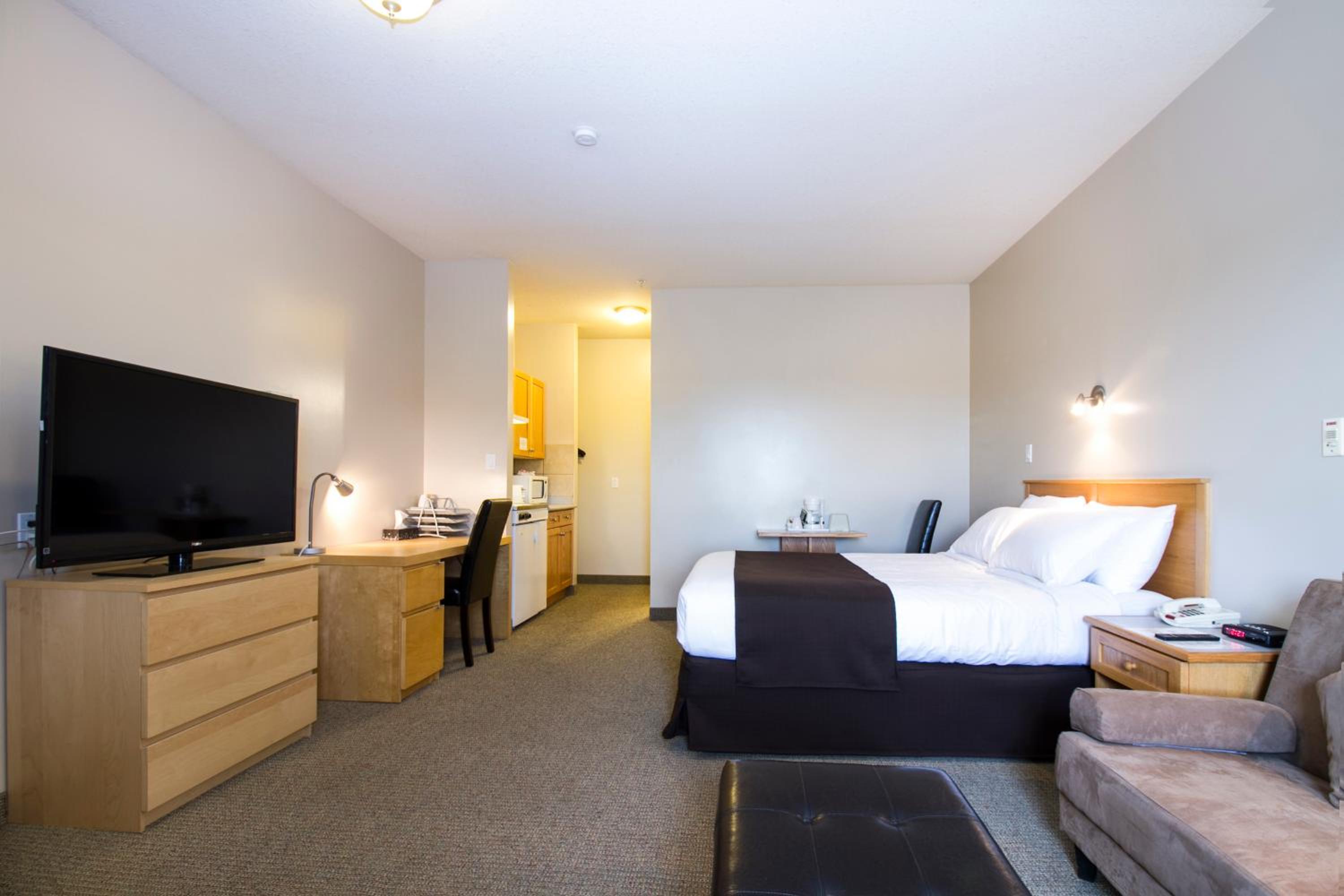 Deluxe Queen Room photo 2