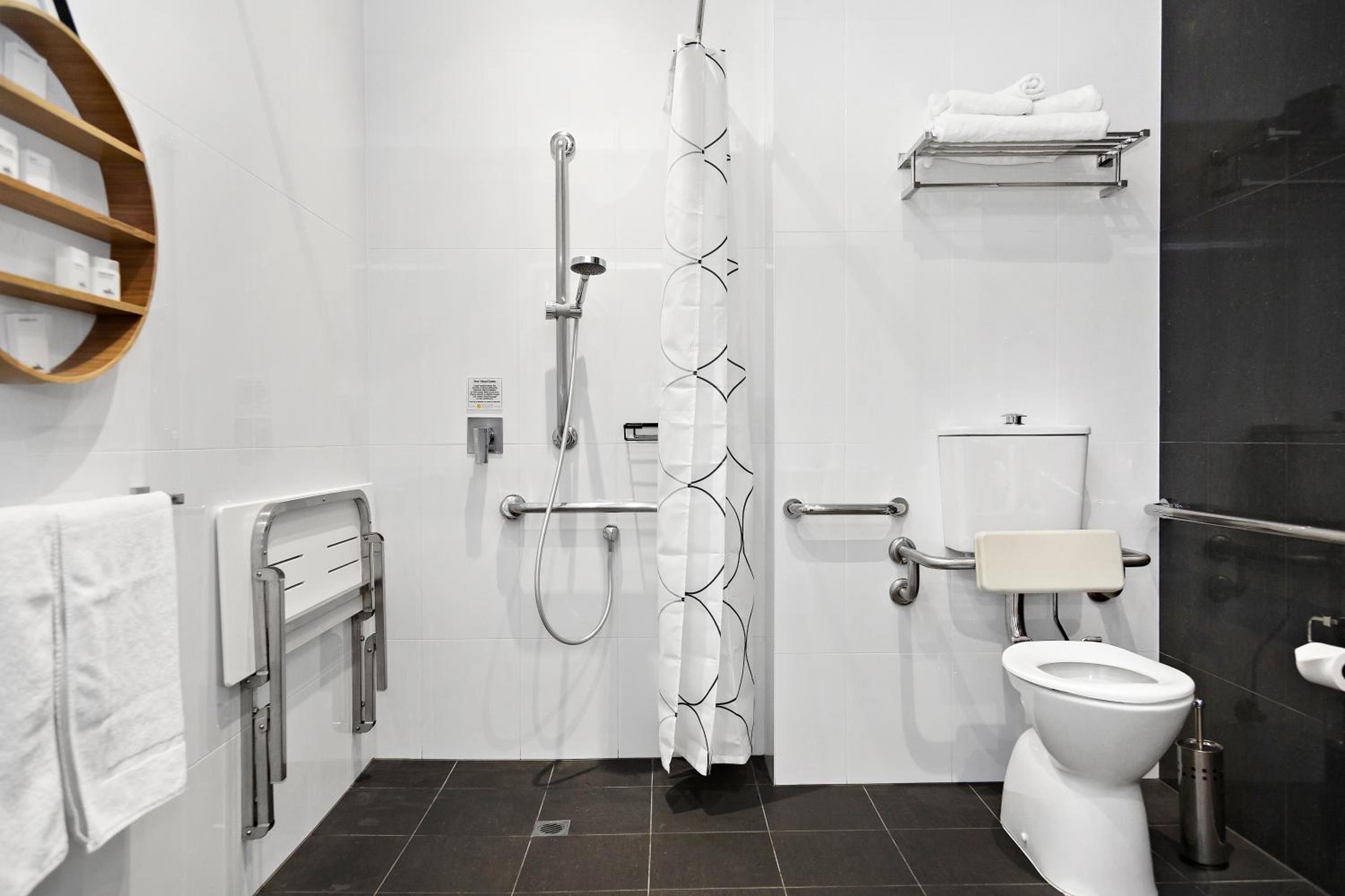 Studio Apartment - Disability Access thumbnail 5