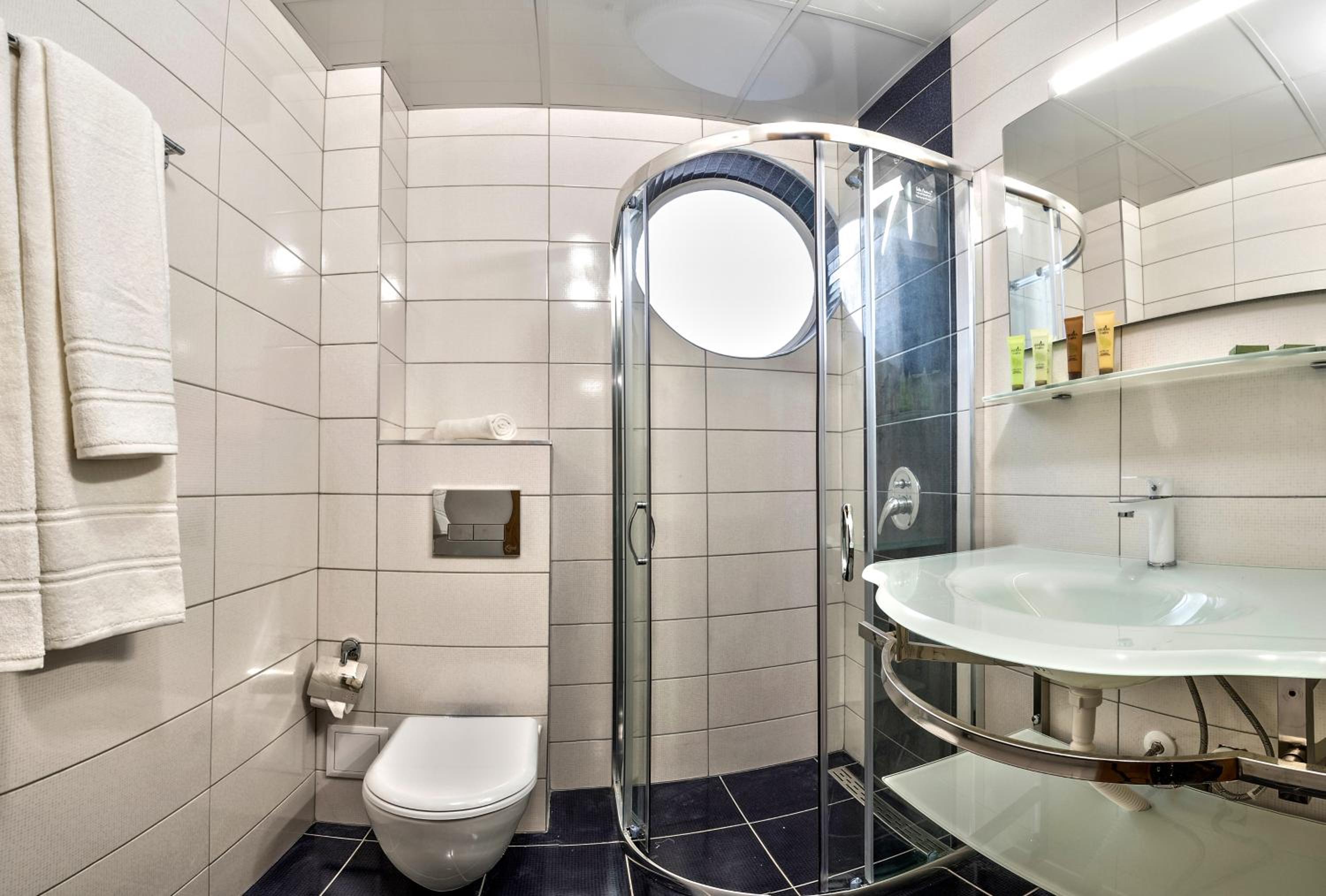 Comfort Double Room with Small Balcony photo 3