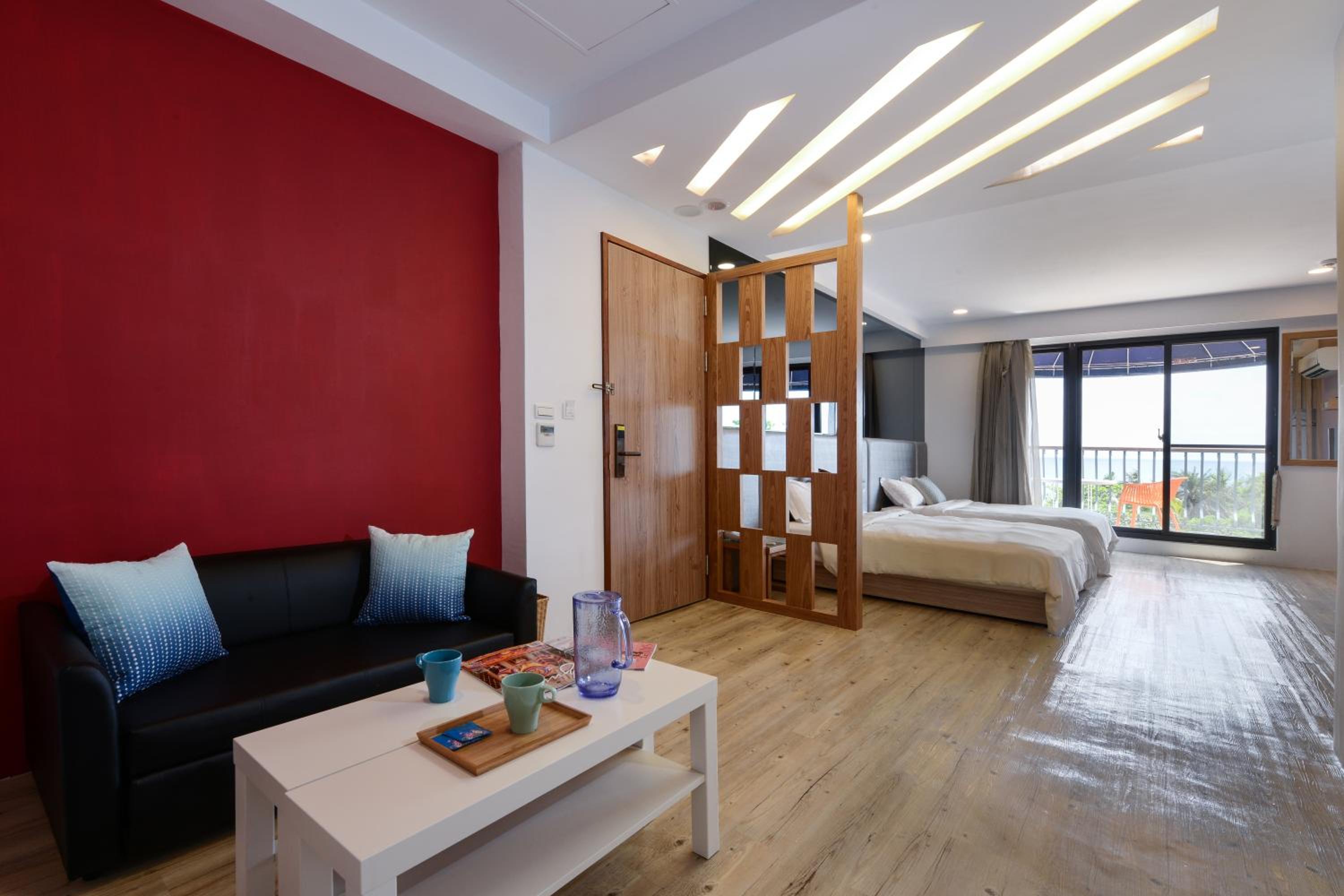 Deluxe Quadruple Room with Balcony and Sea View photo 1