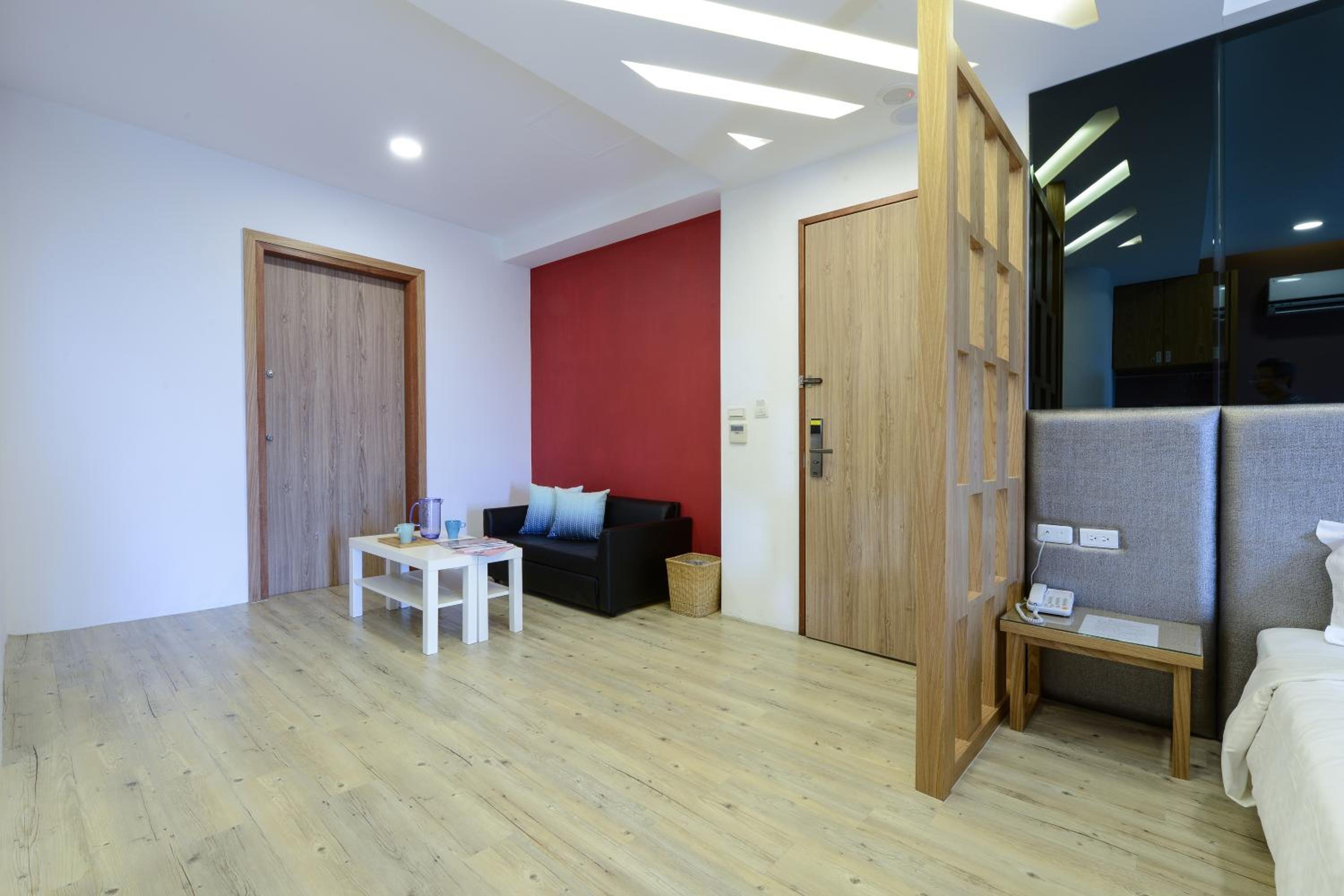 Deluxe Quadruple Room with Balcony and Sea View photo 2