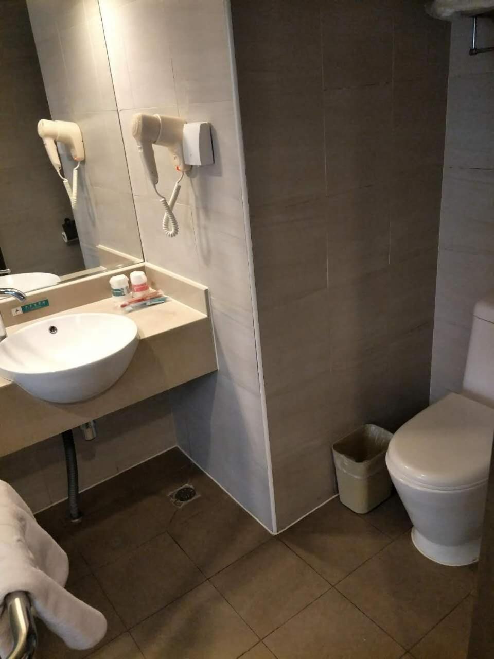 Standard Double Room photo 2