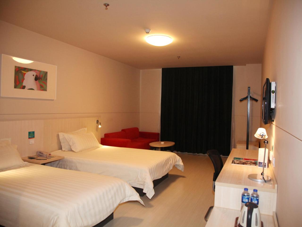 Standard Twin Room photo 1