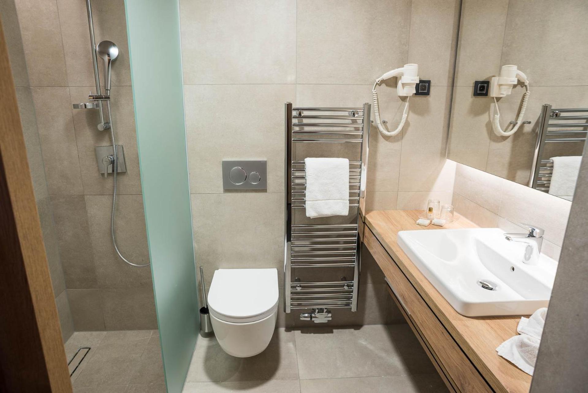 Standard Double Room - Photo 3