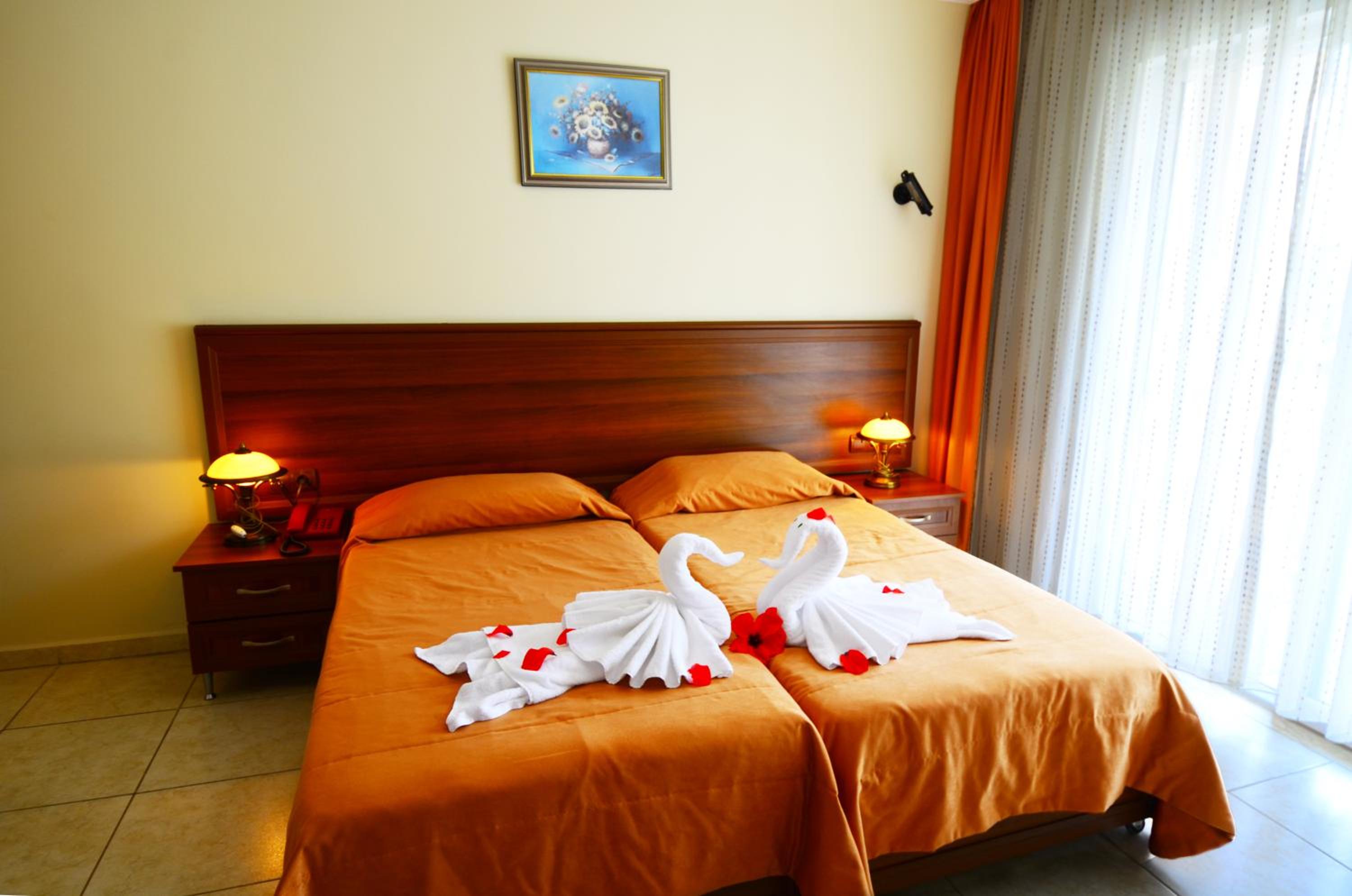 Double or Twin Room - Photo 1