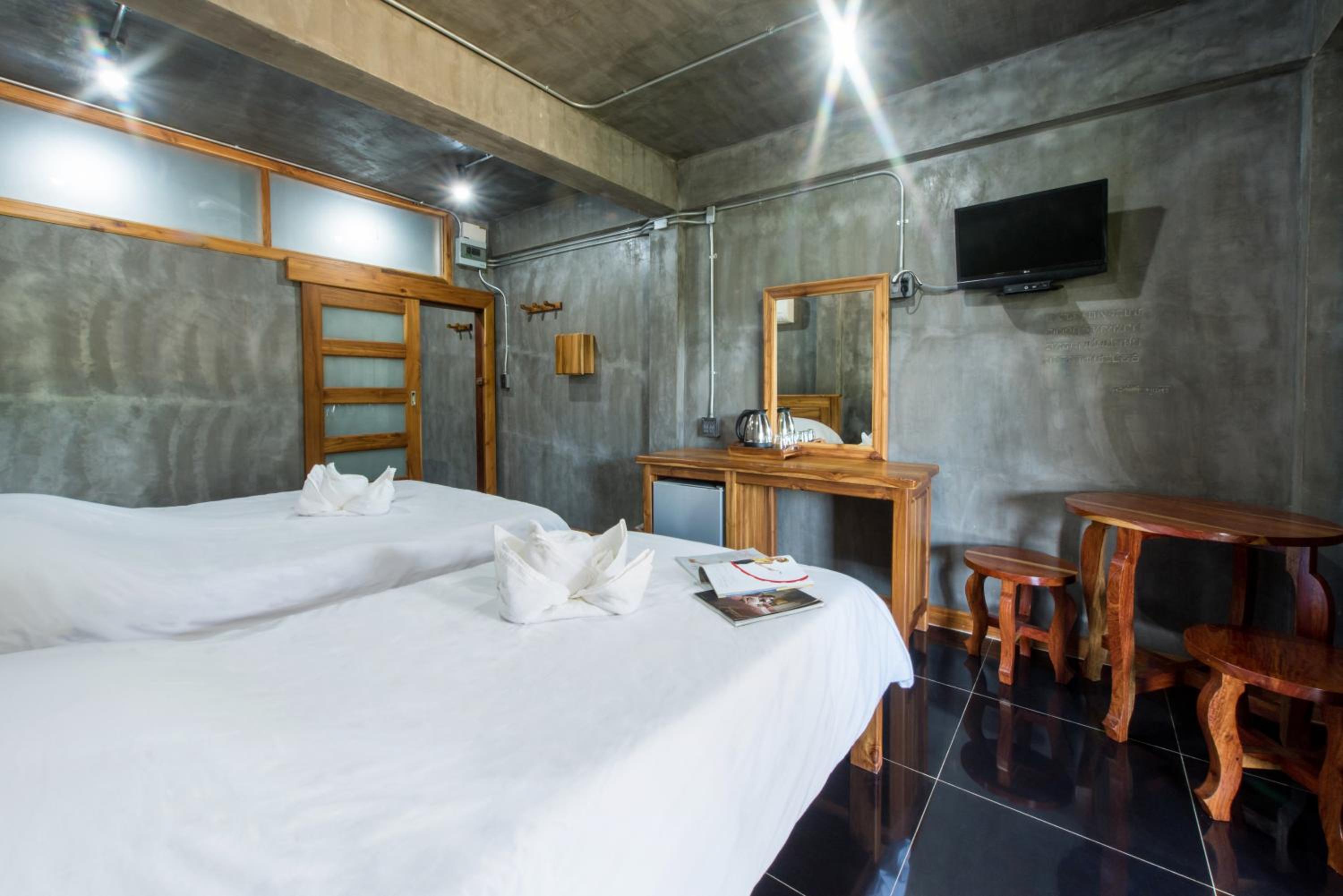 Deluxe Triple Room - Photo 1