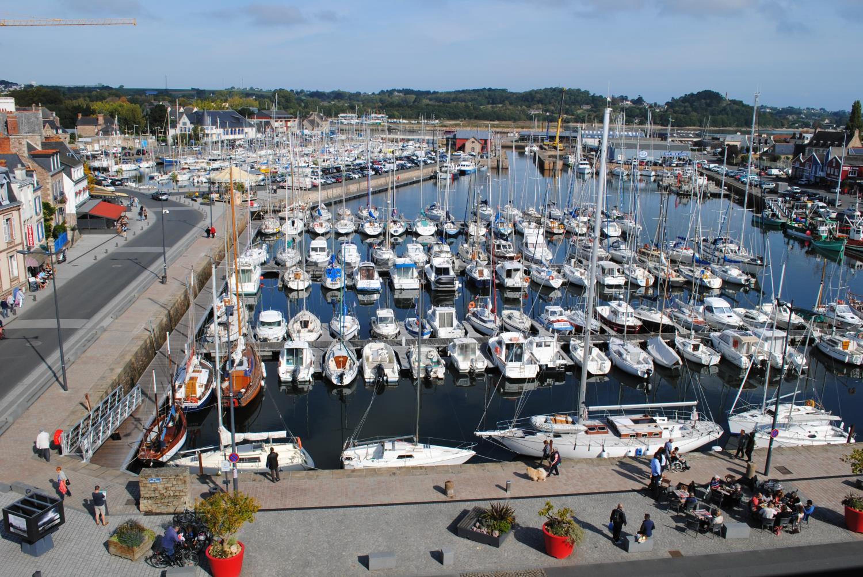 Standard Double Room - Port View - Photo 4
