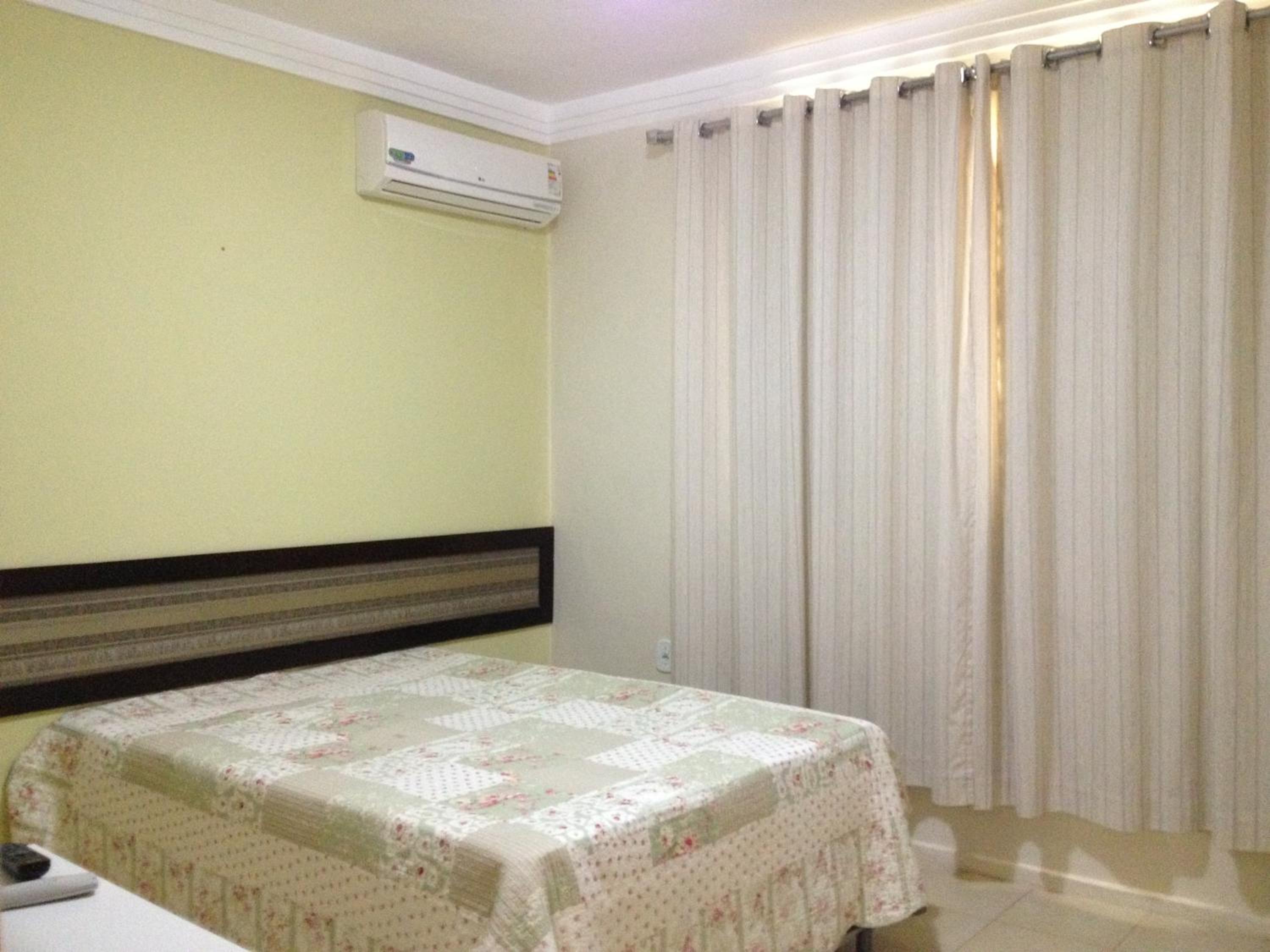 Large Double or Twin Room - Photo 6