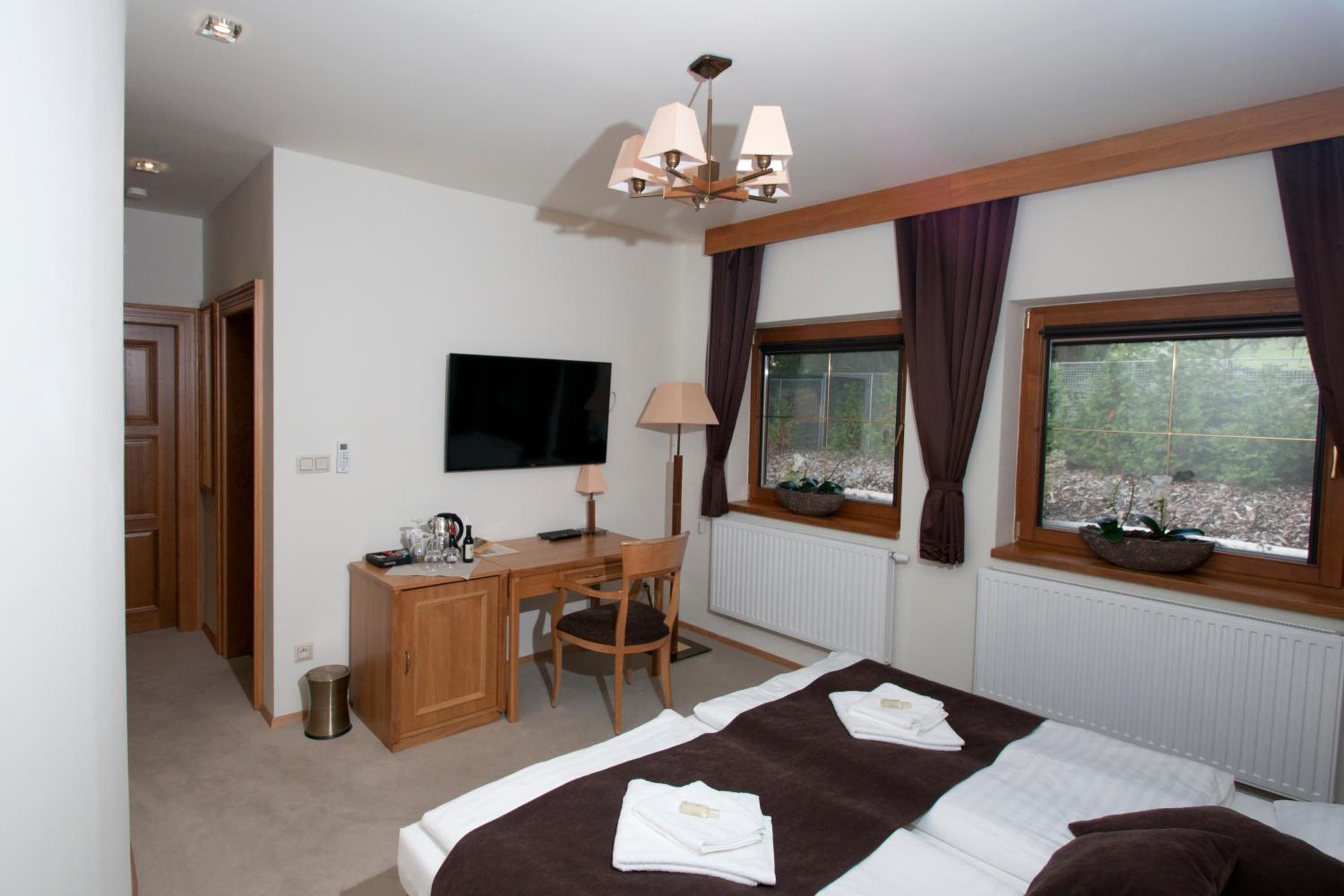 C9 Deluxe Double Room