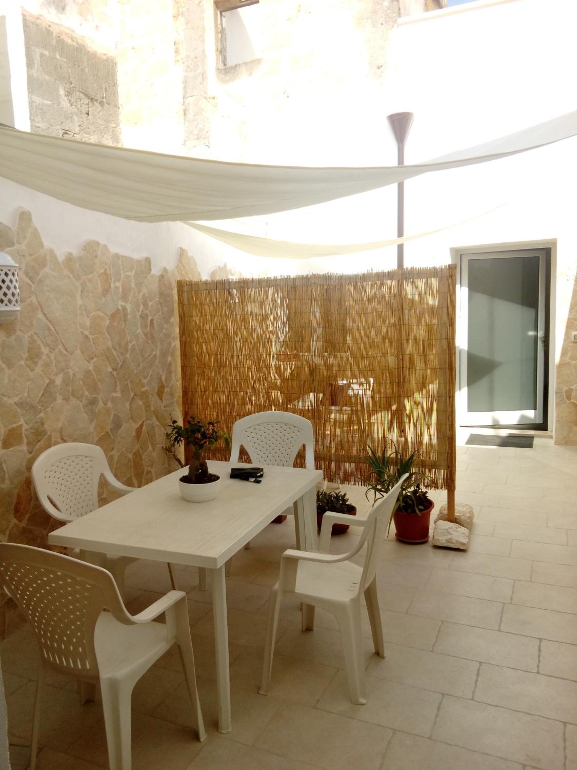 Francy Independent Apartment - Ground Floor photo 2