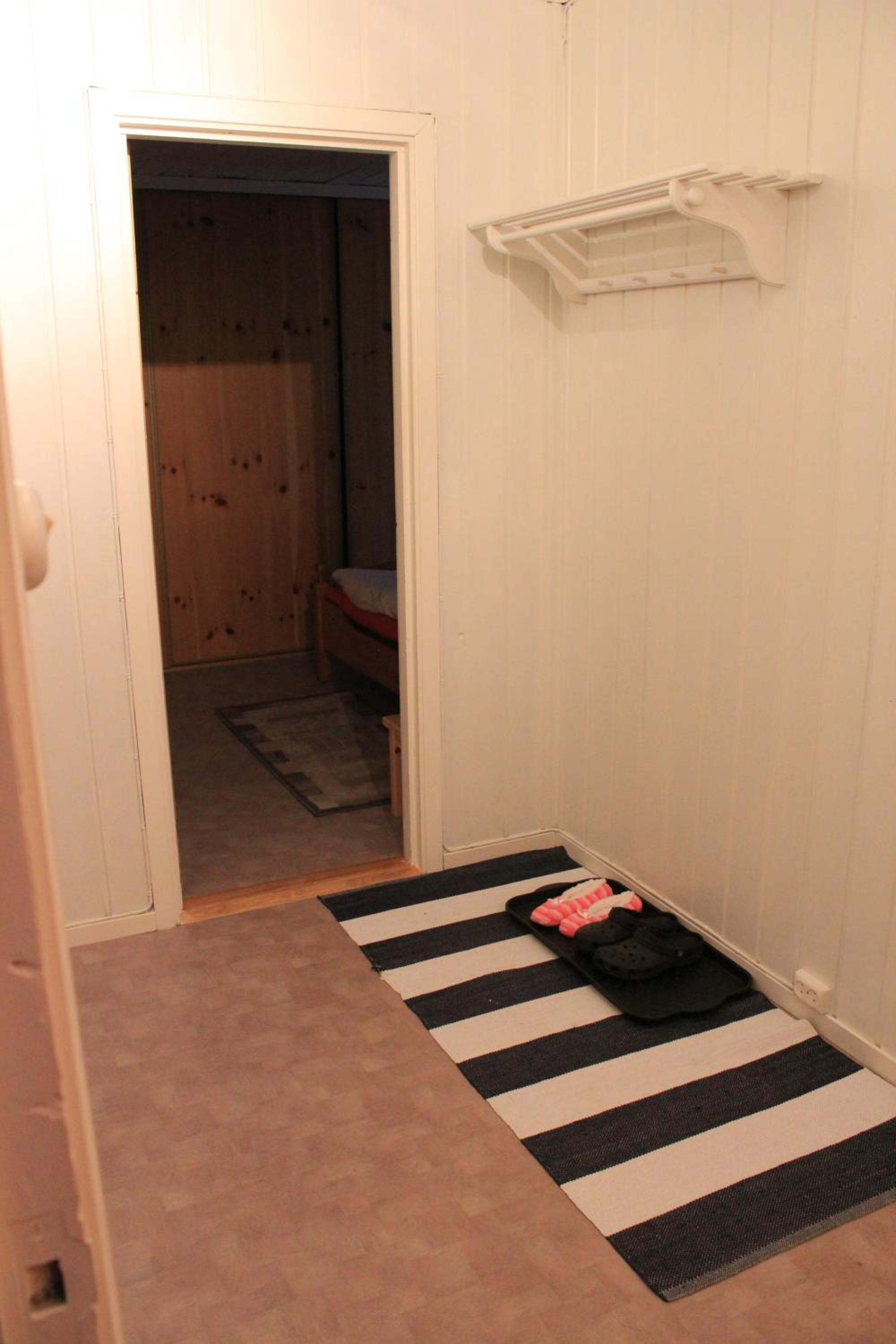 One-Bedroom Apartment - Photo 32