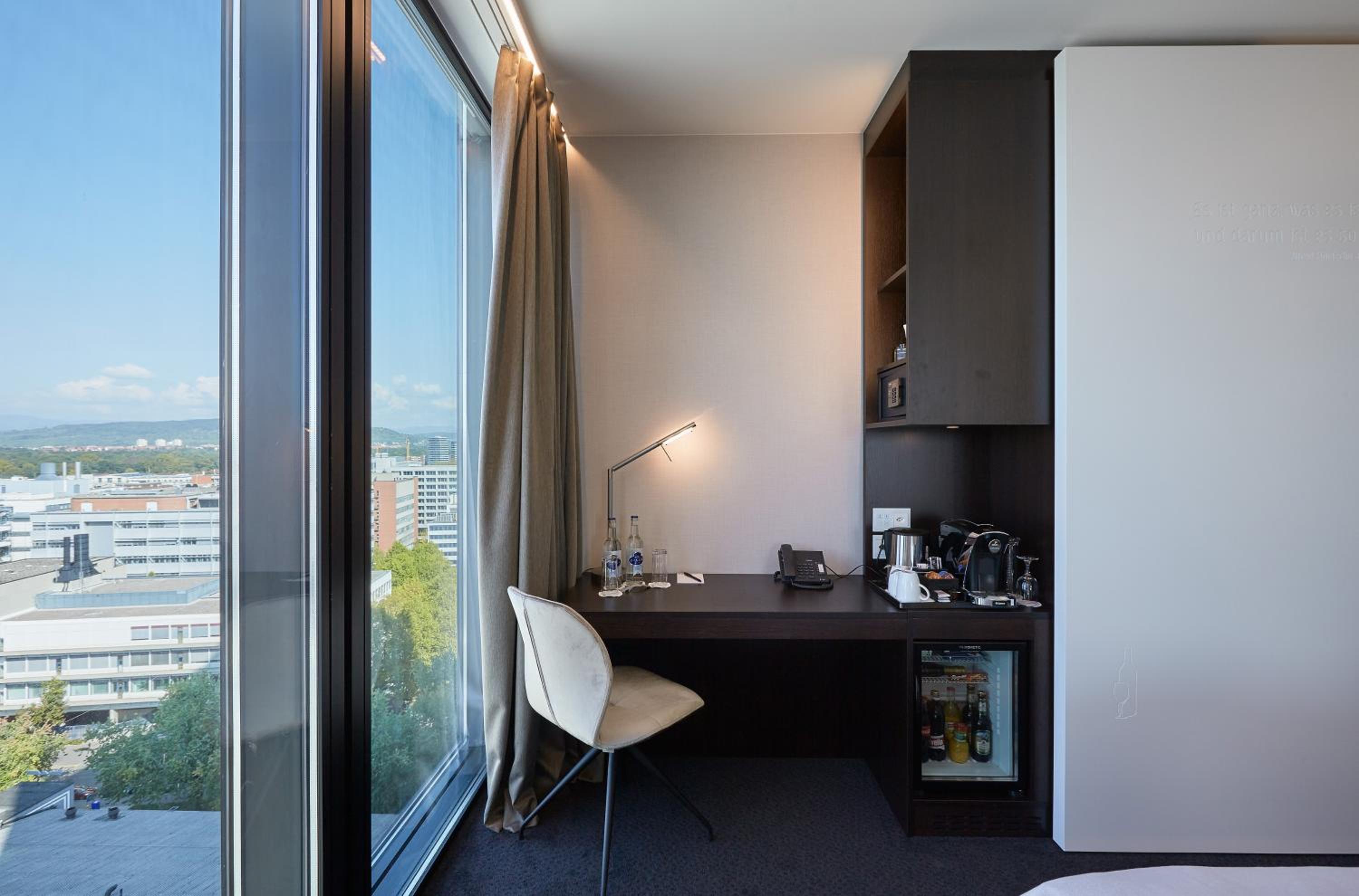 Comfort Queen Room - Photo 1