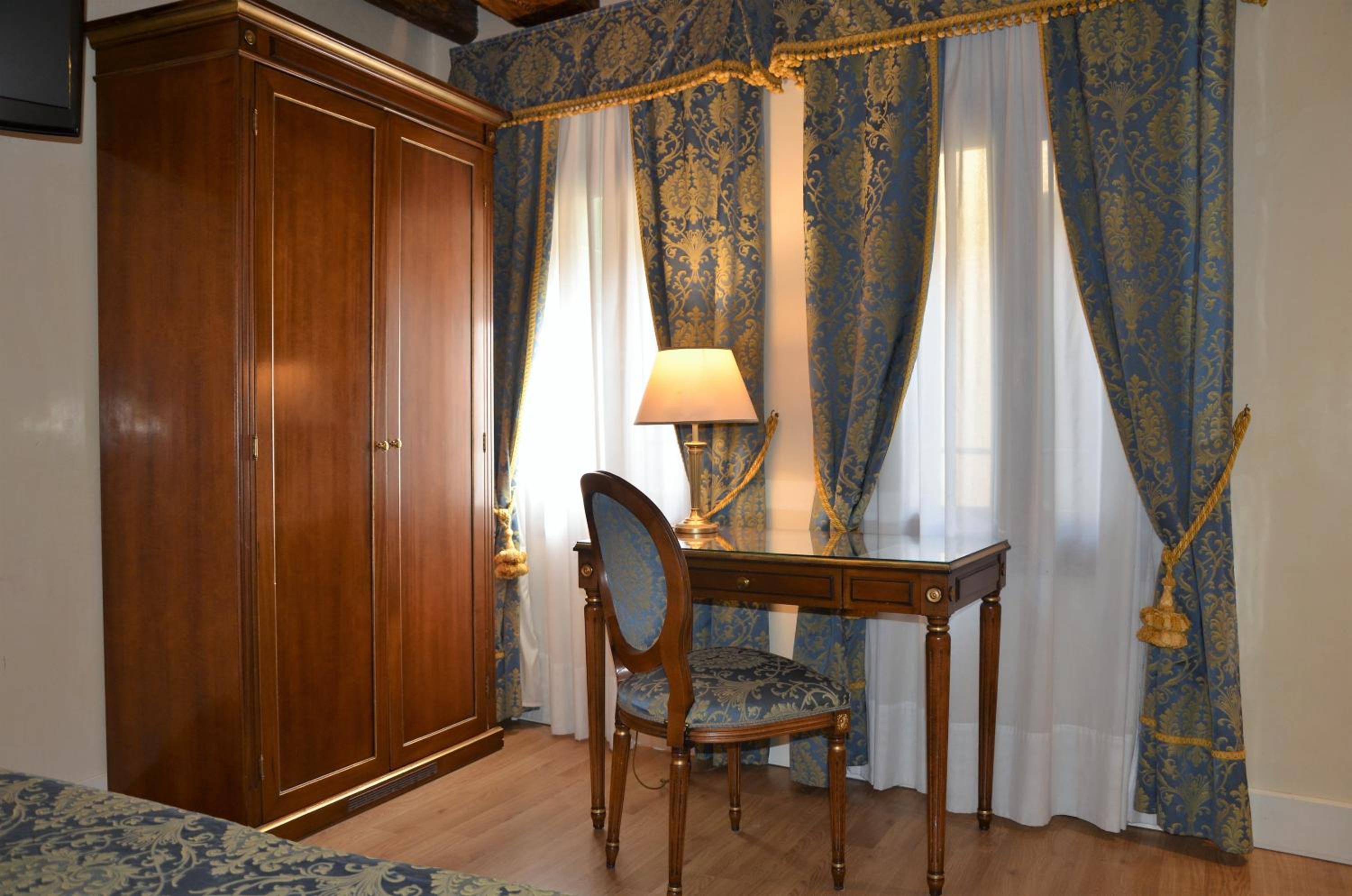 Small Double Room photo 3