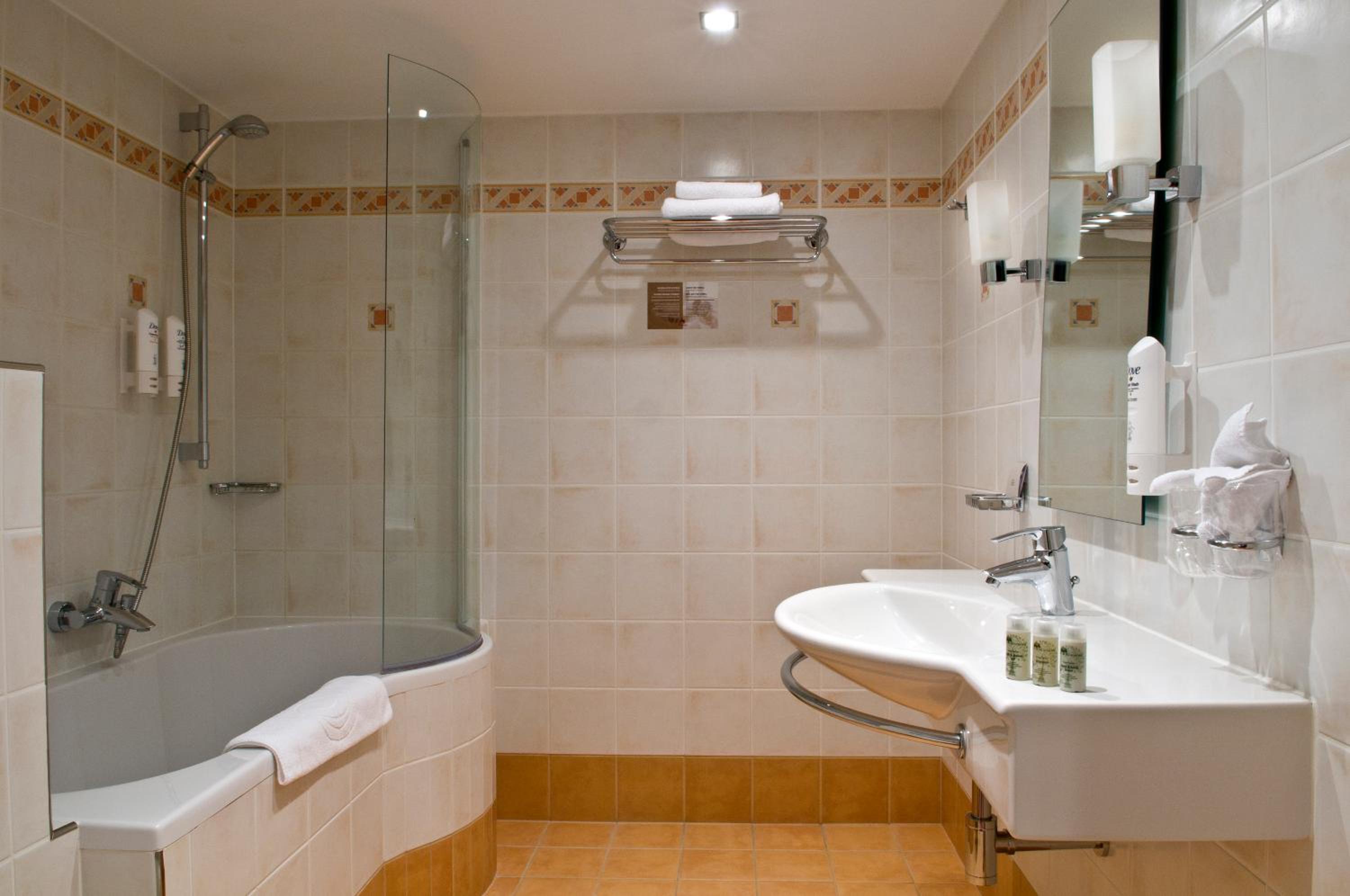 Business Double Room - Photo 3