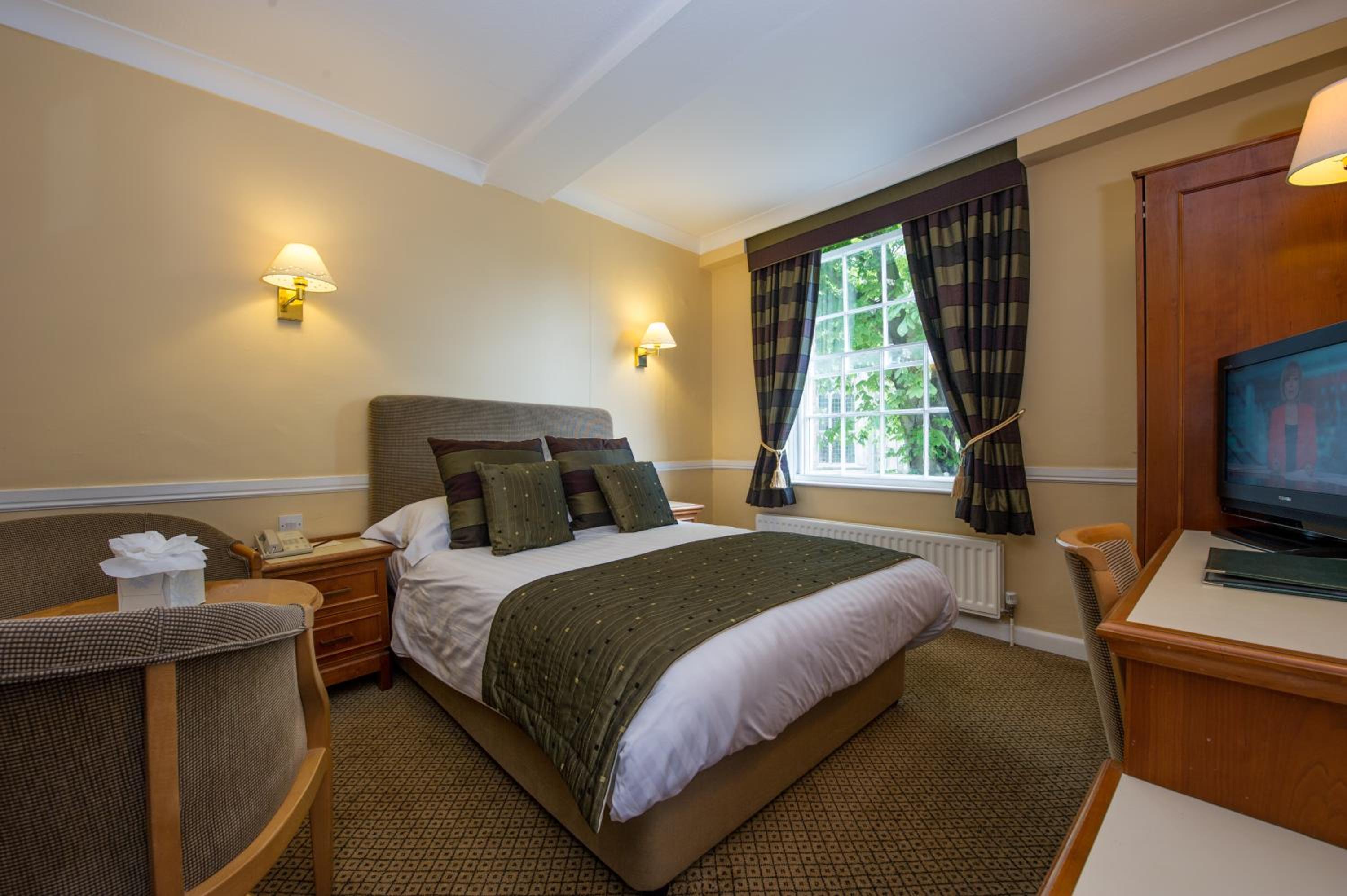 Standard Double Room - Photo 2