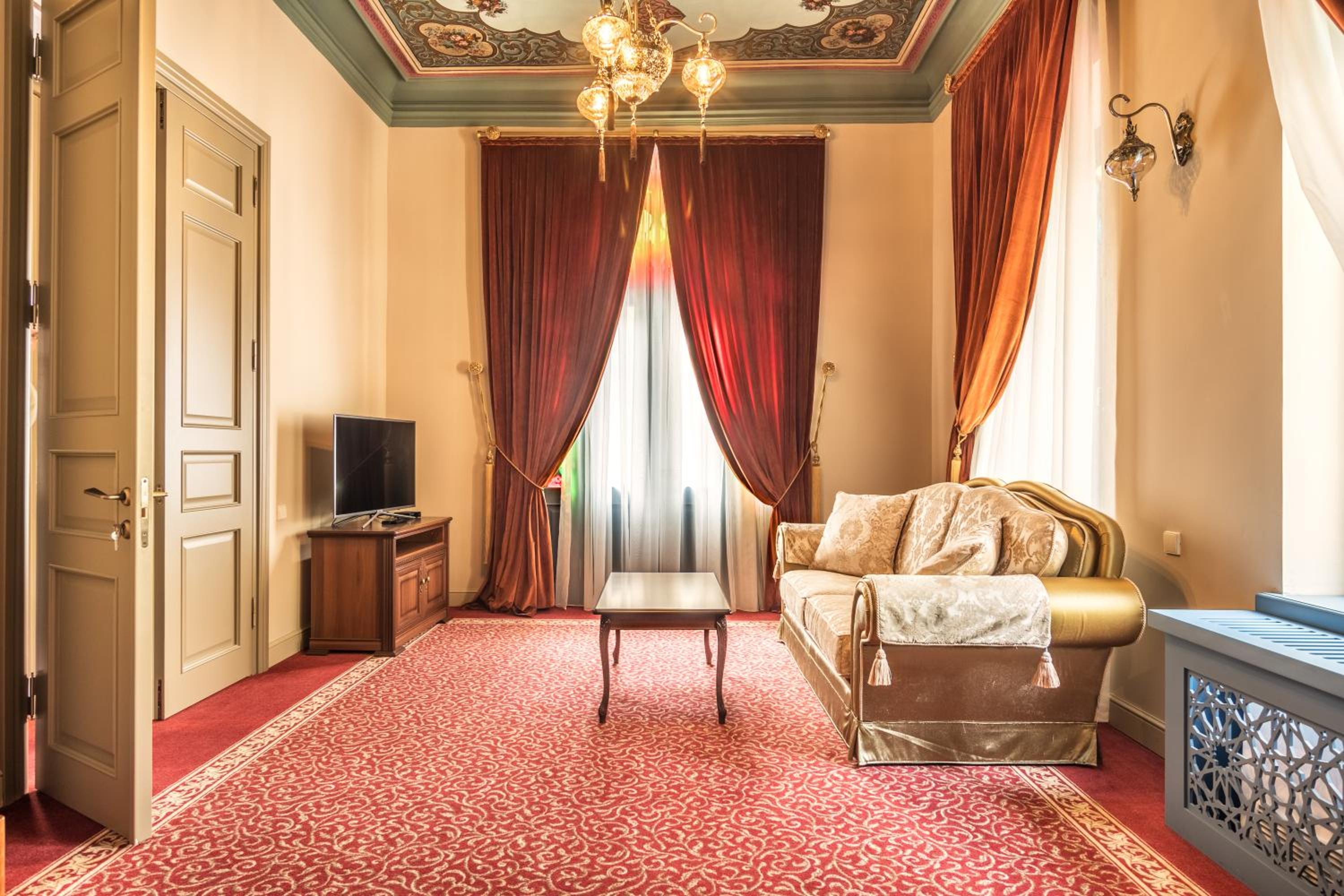 Suite with Terrace photo 3