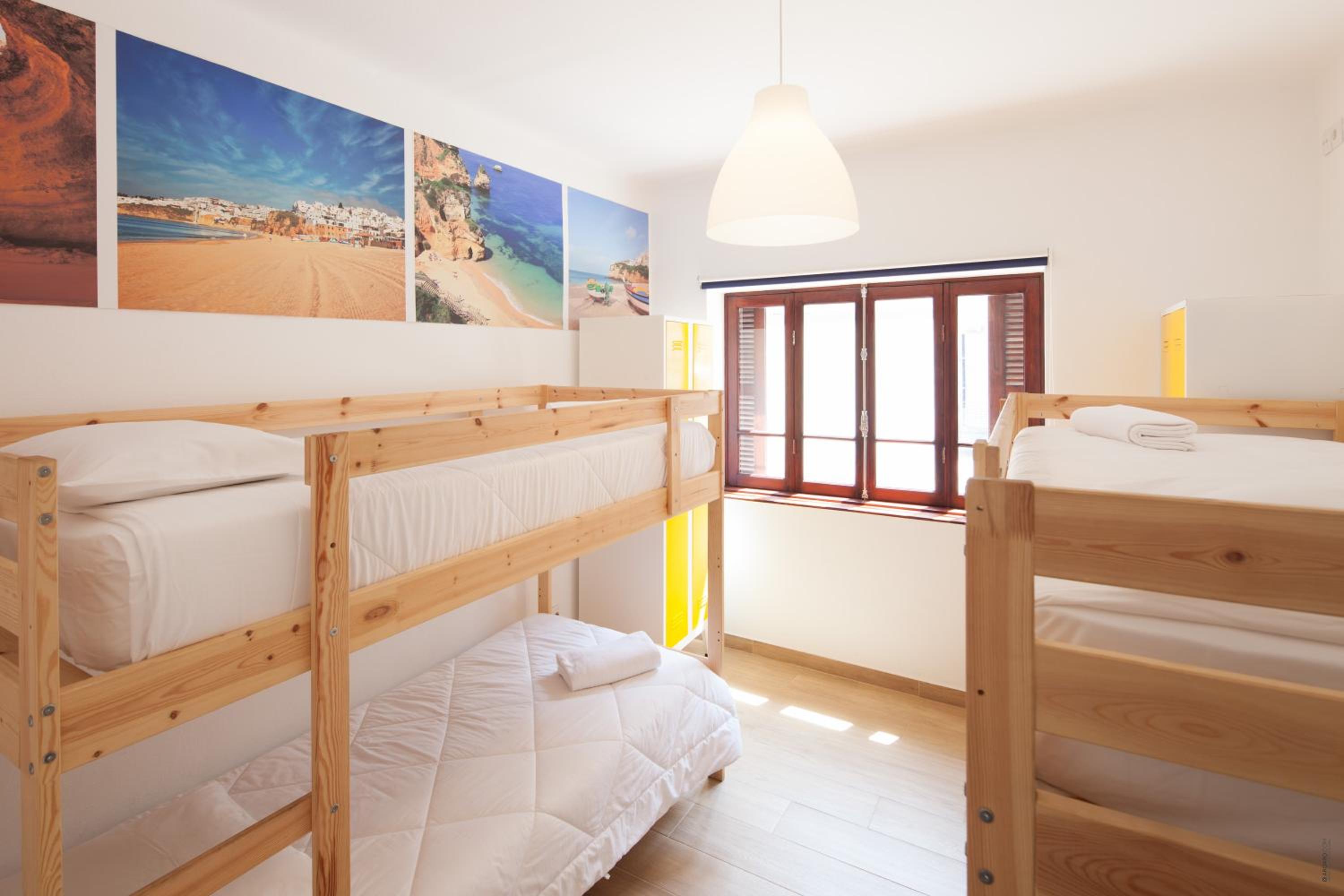 Quadruple Room with Shared Bathroom photo 1
