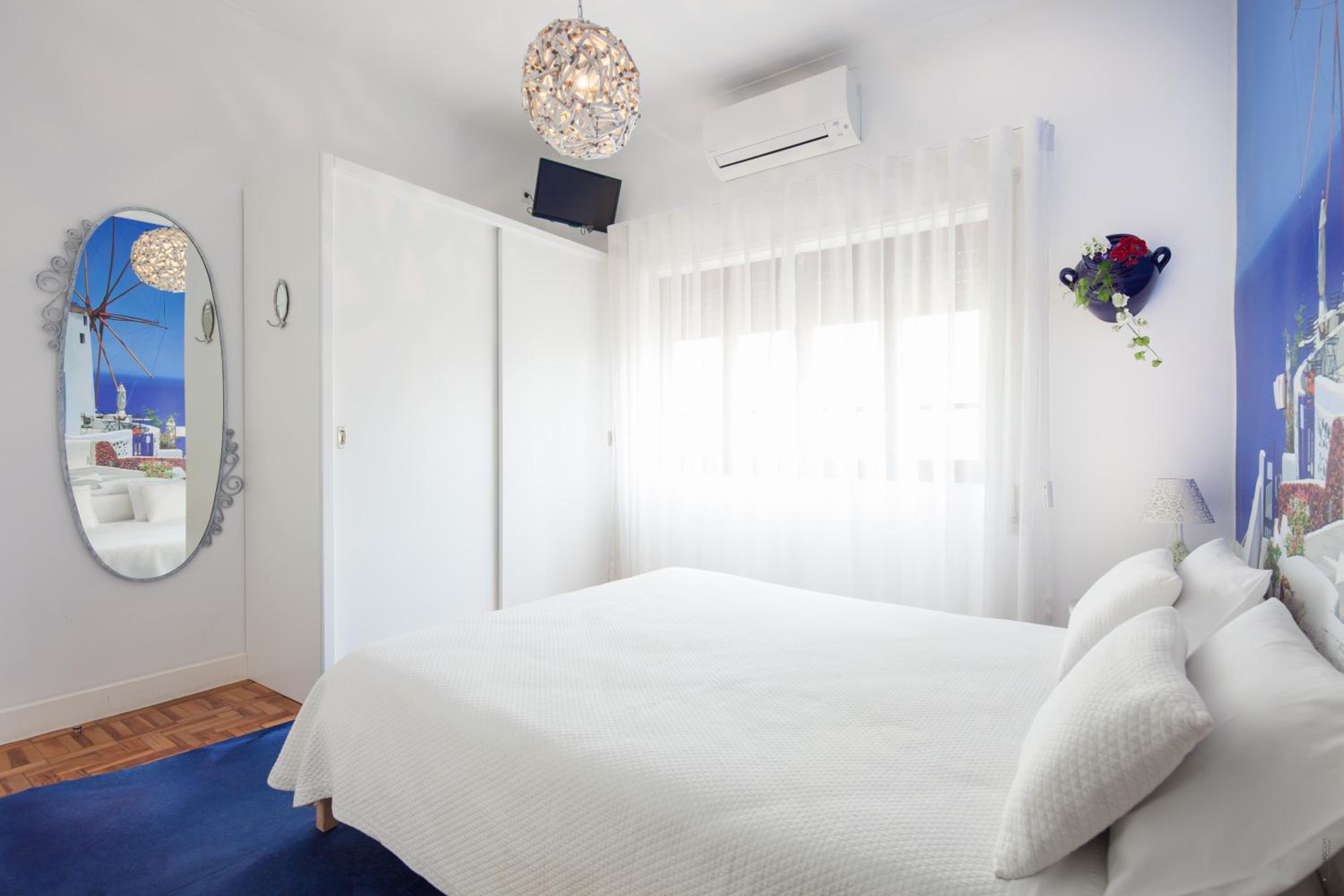 Deluxe Suite - Photo 10