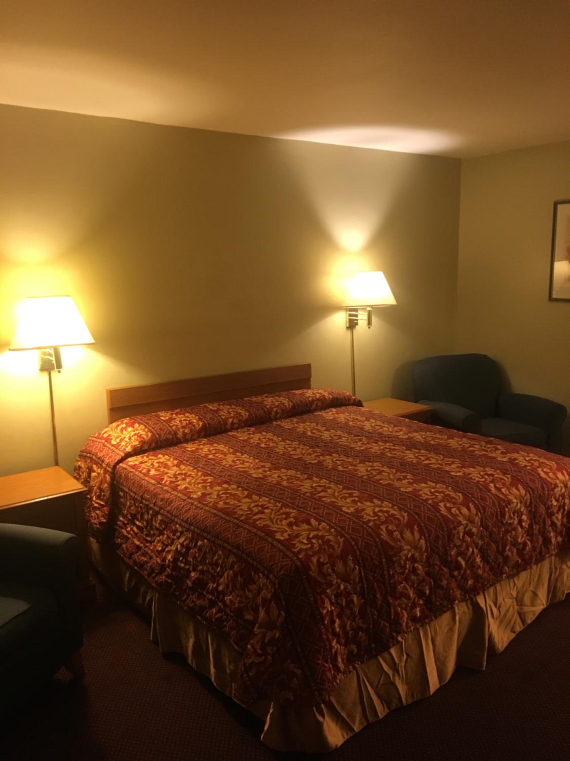 Standard King Room photo 2