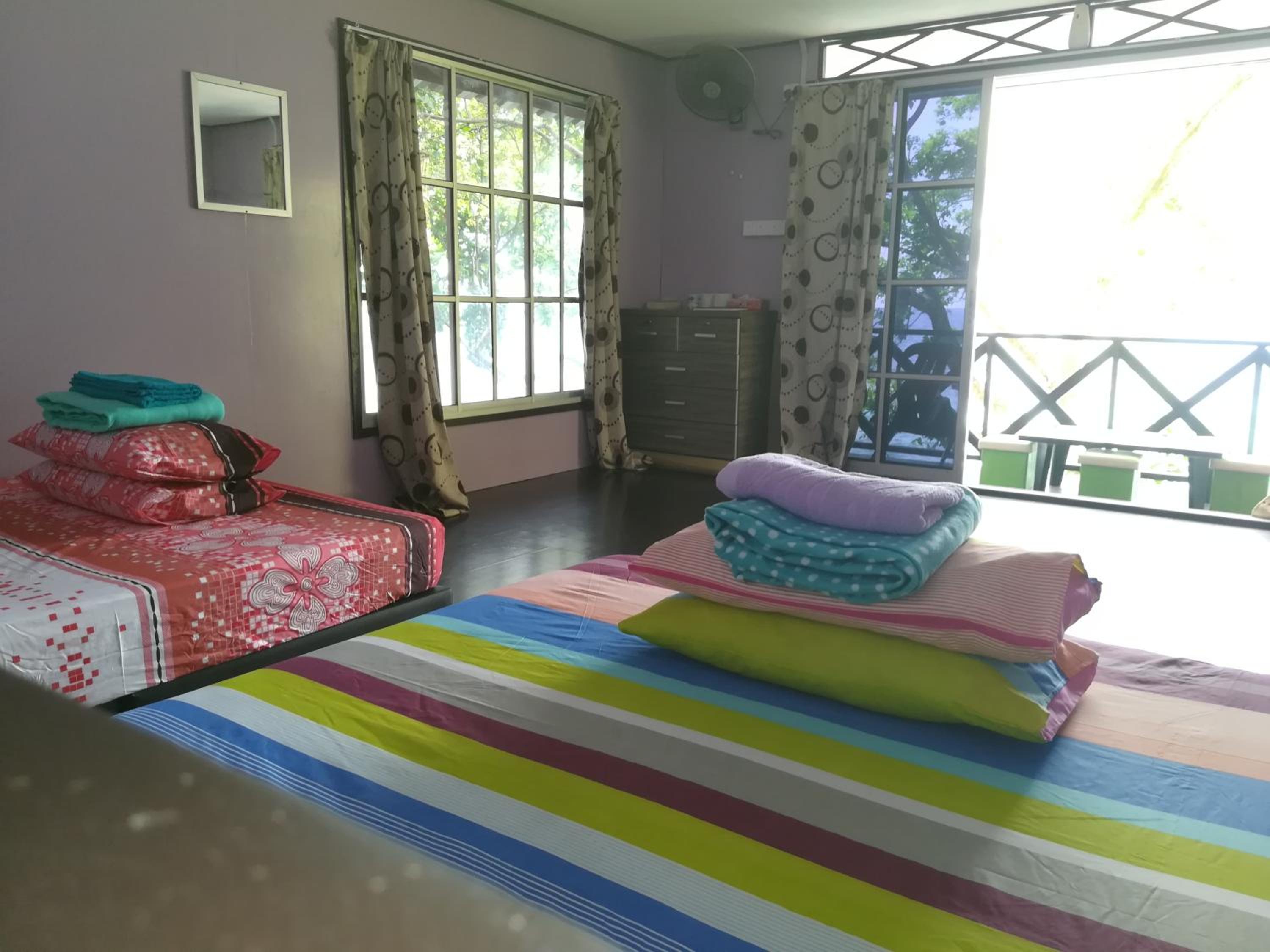 Family Room with Sea View photo 3