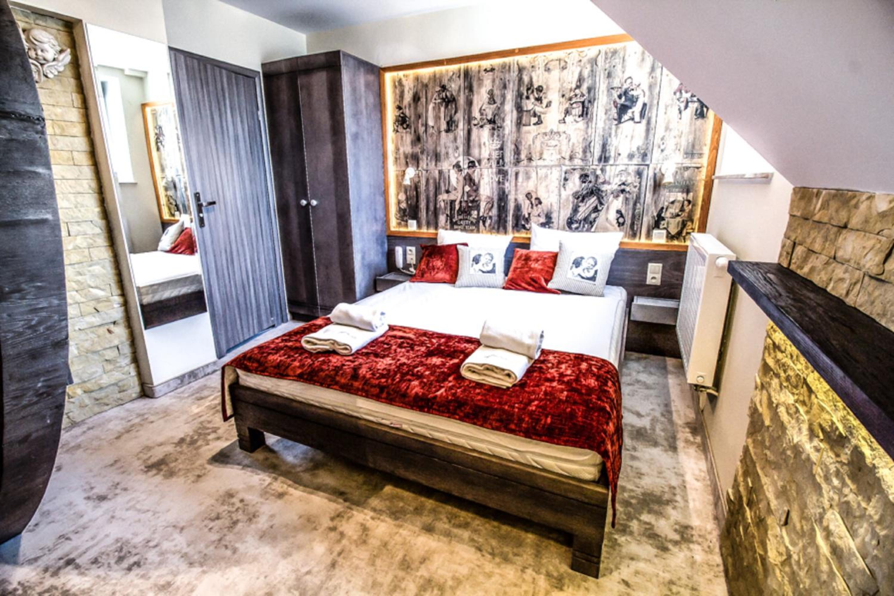 Standard Double Room - Photo 2