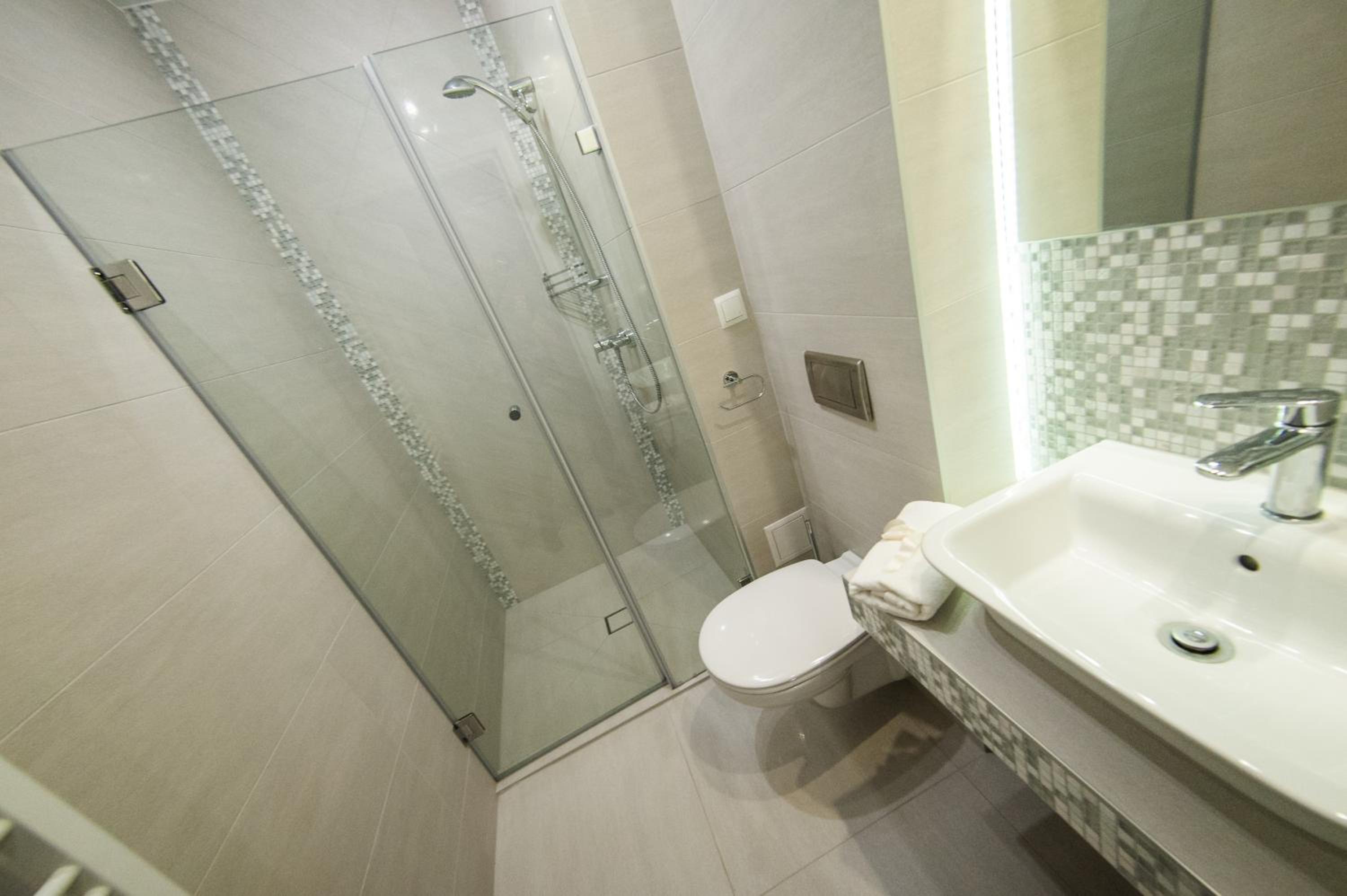 Standard Twin Room - Photo 3