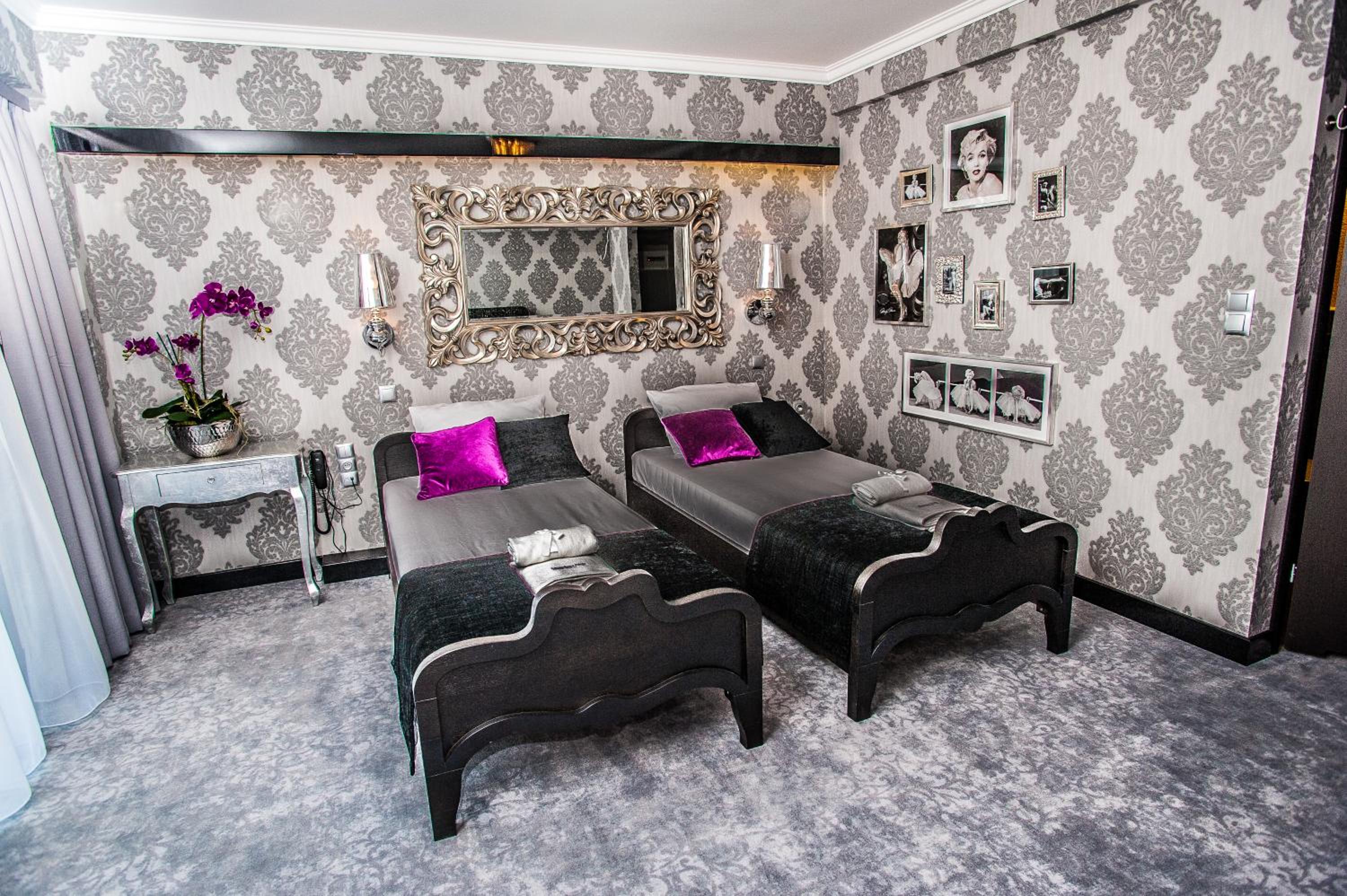 Deluxe Twin Room - Photo 4