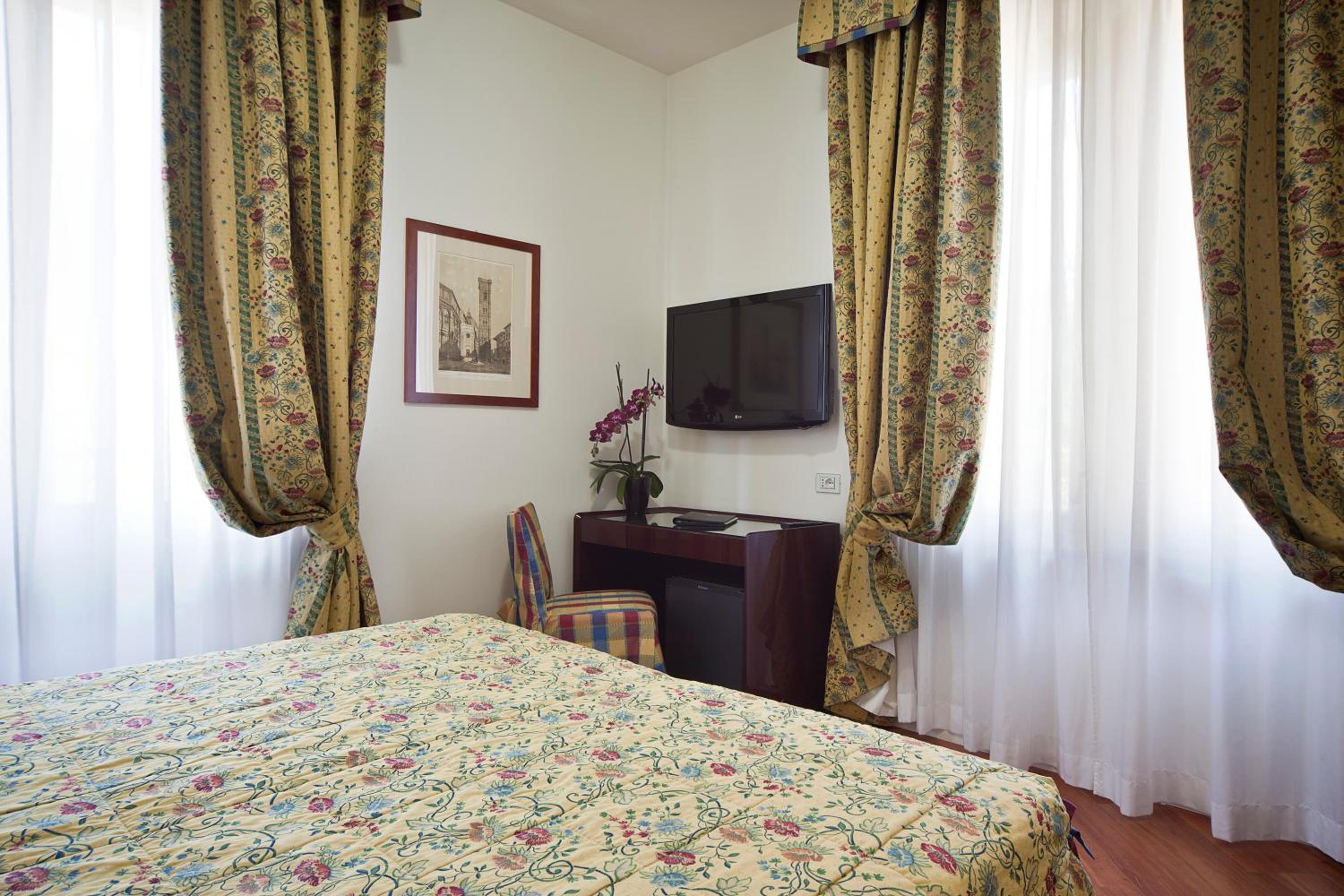 Superior Double Room (1 Adult) - Photo 10