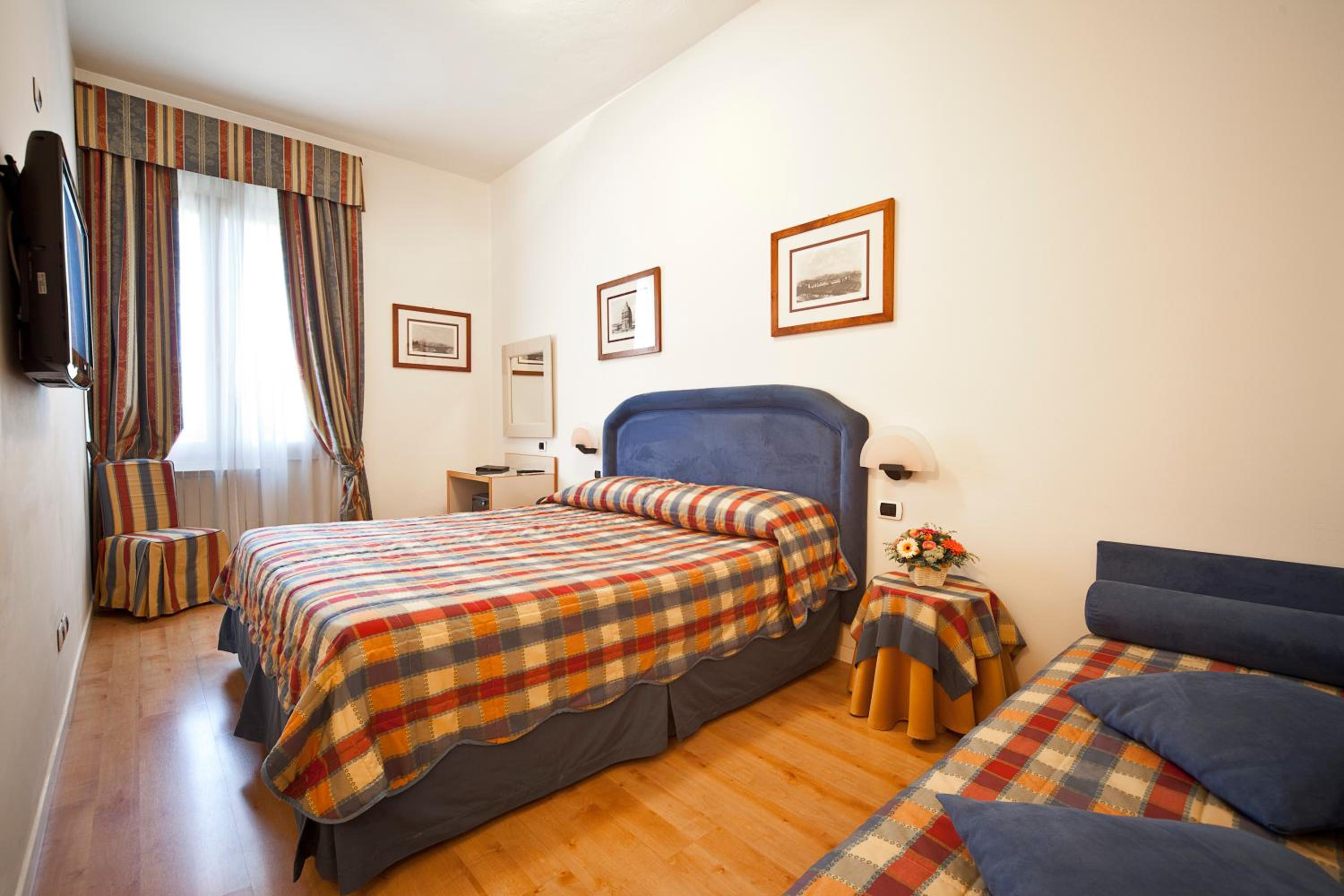 Superior Triple Room - Photo 1