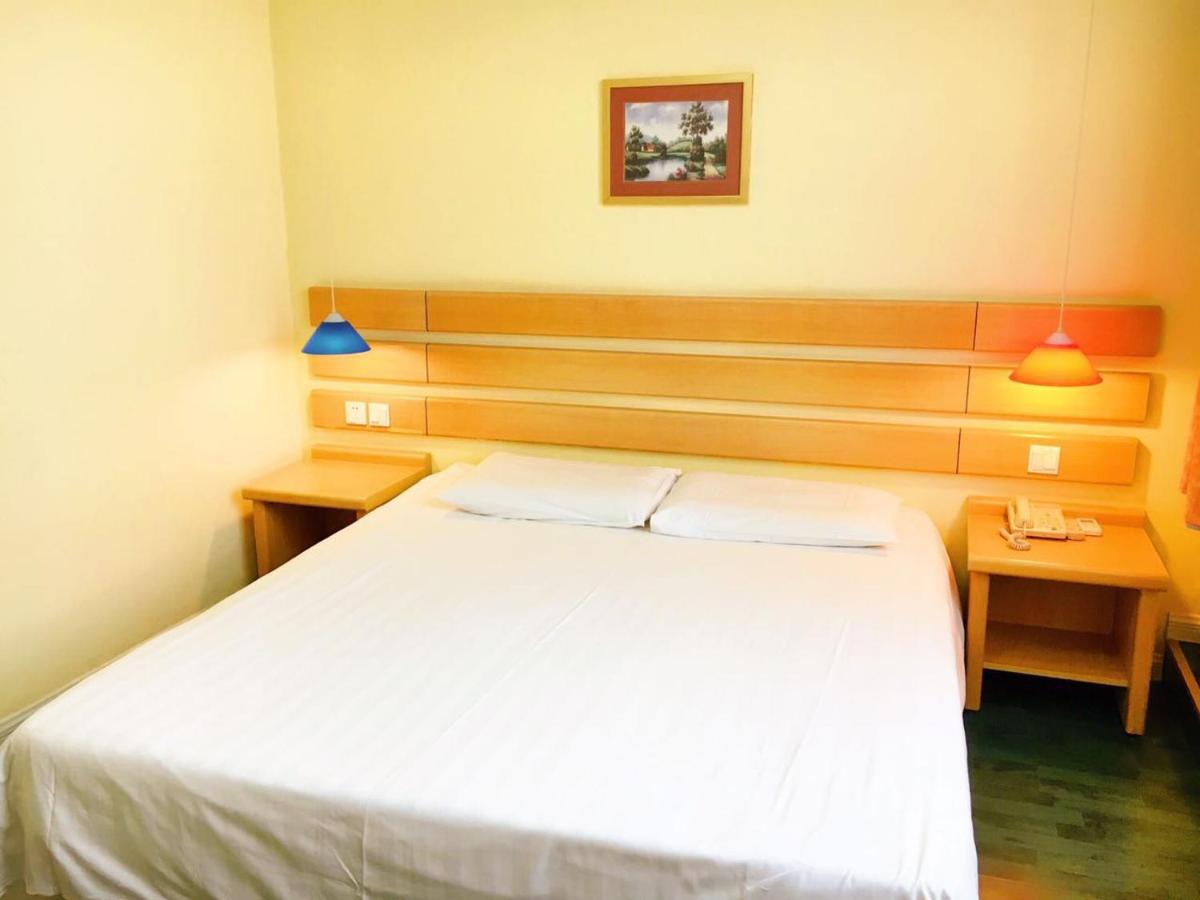 Deluxe Business Room photo 1