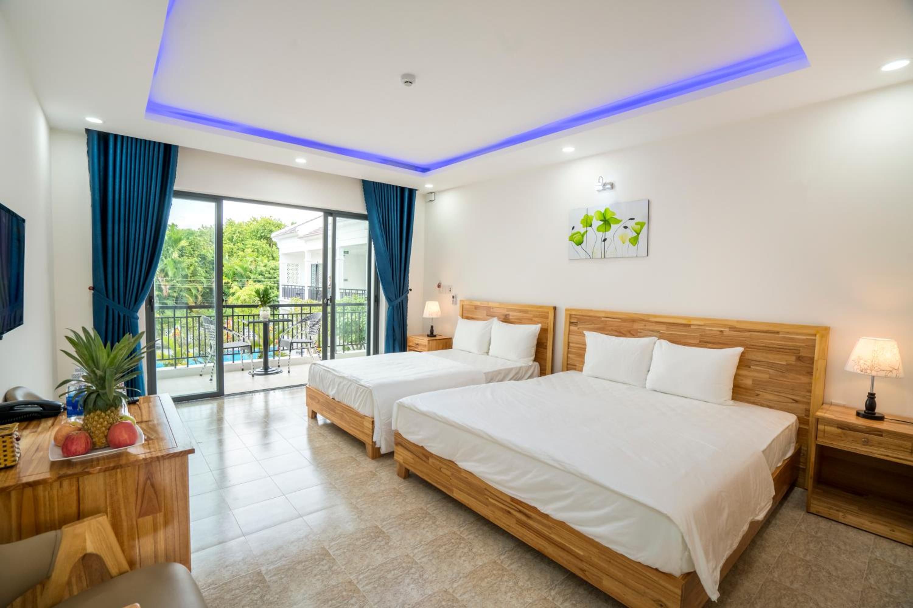 Family Suite with Balcony
