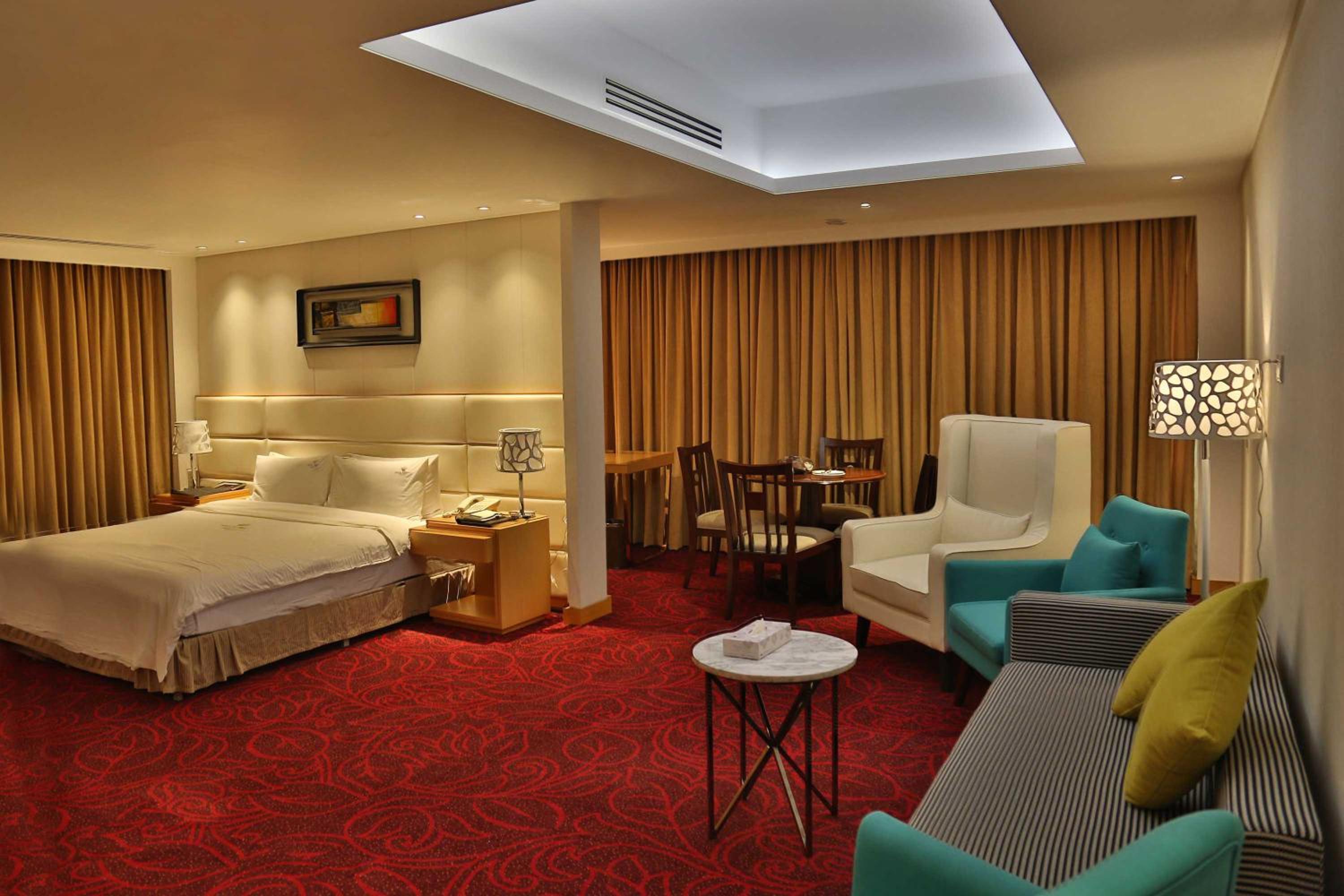 Executive Suite photo 1