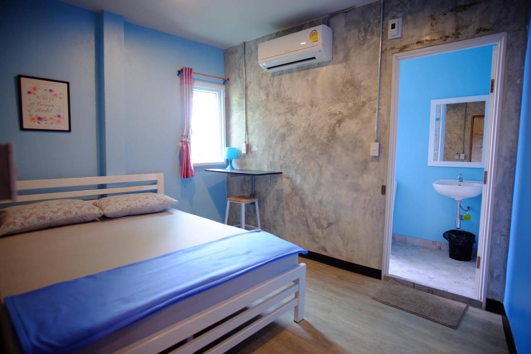Budget Single Room photo 2
