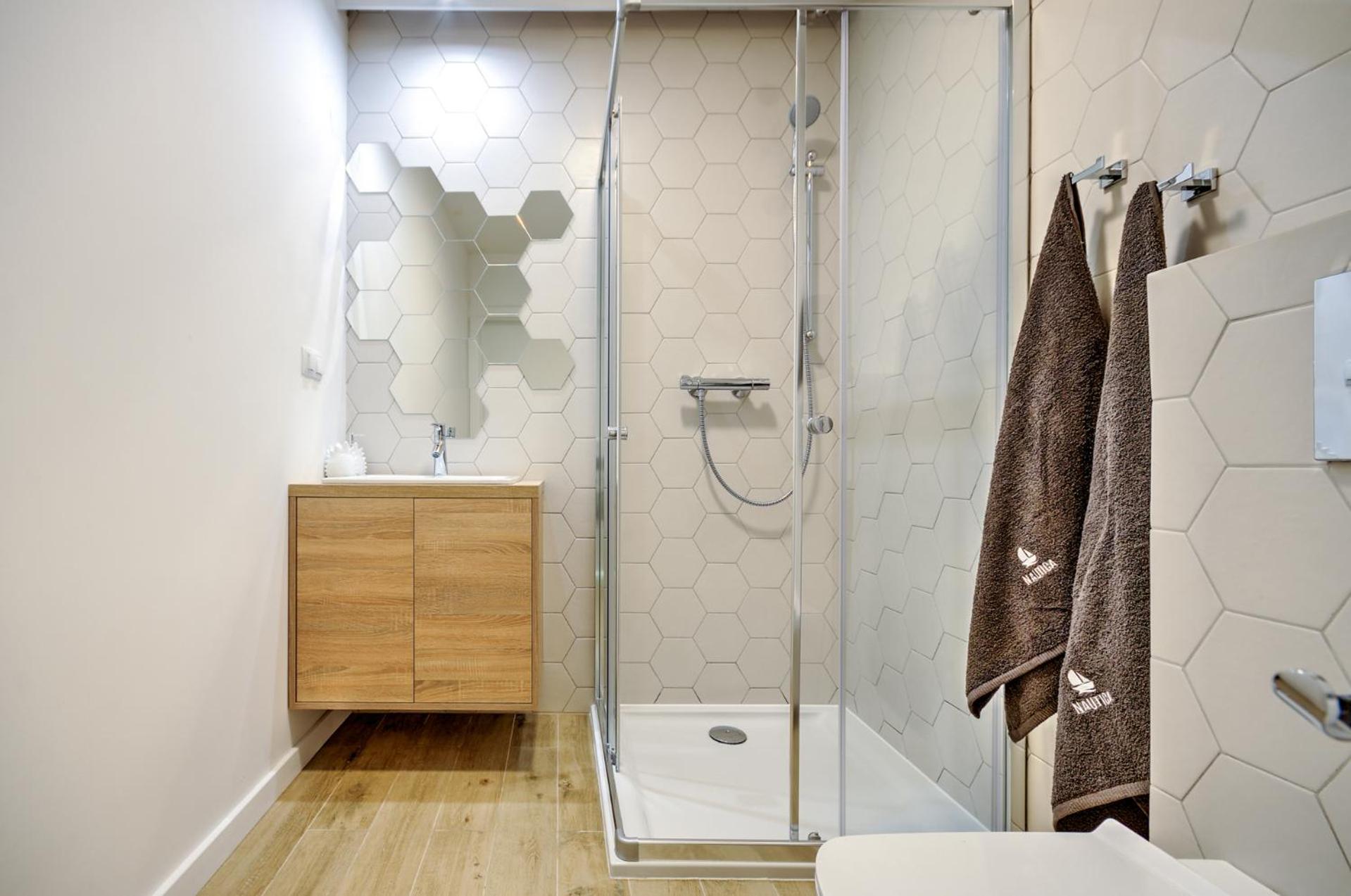Studio Apartment - Photo 2