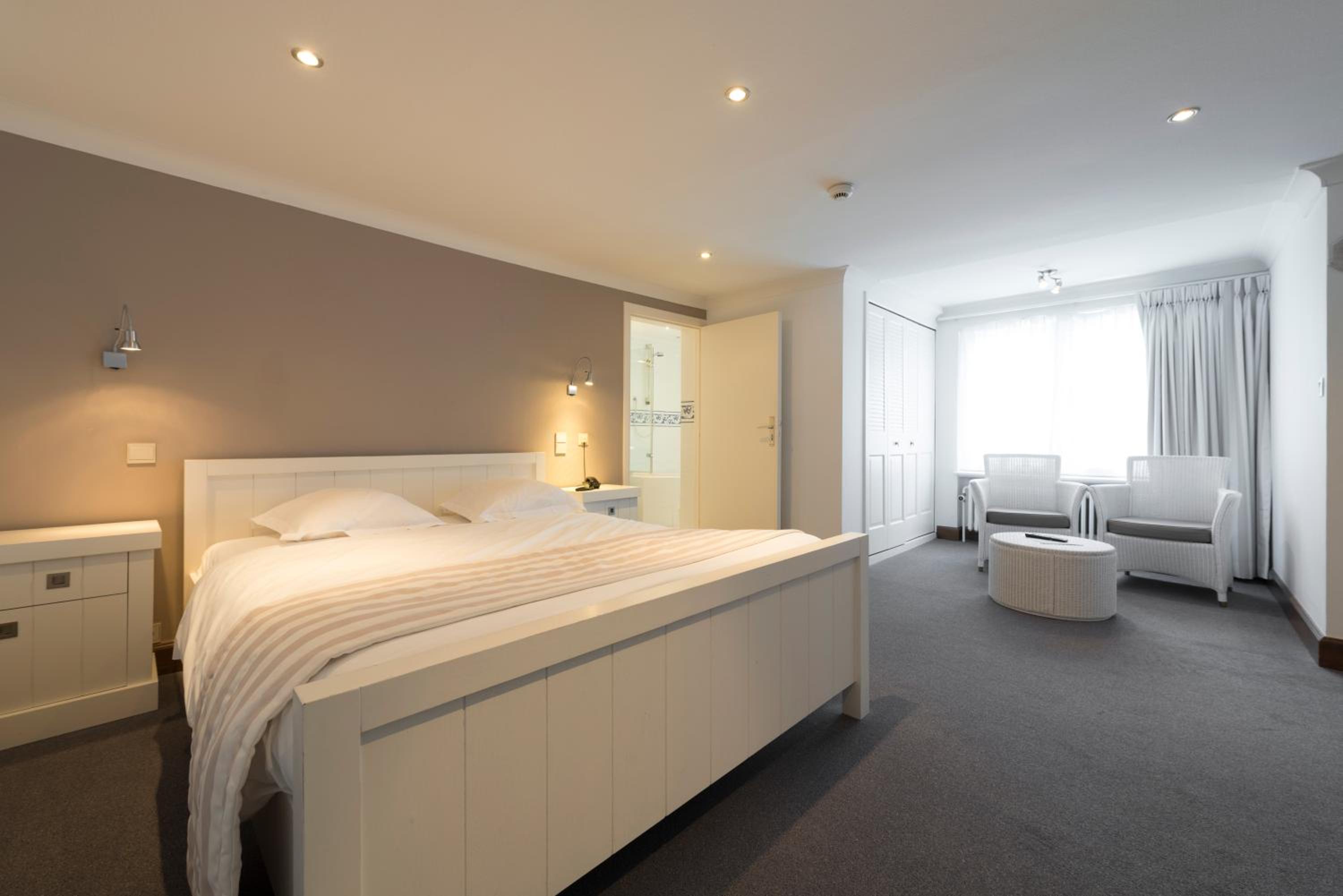 Superior Double Room - Photo 2