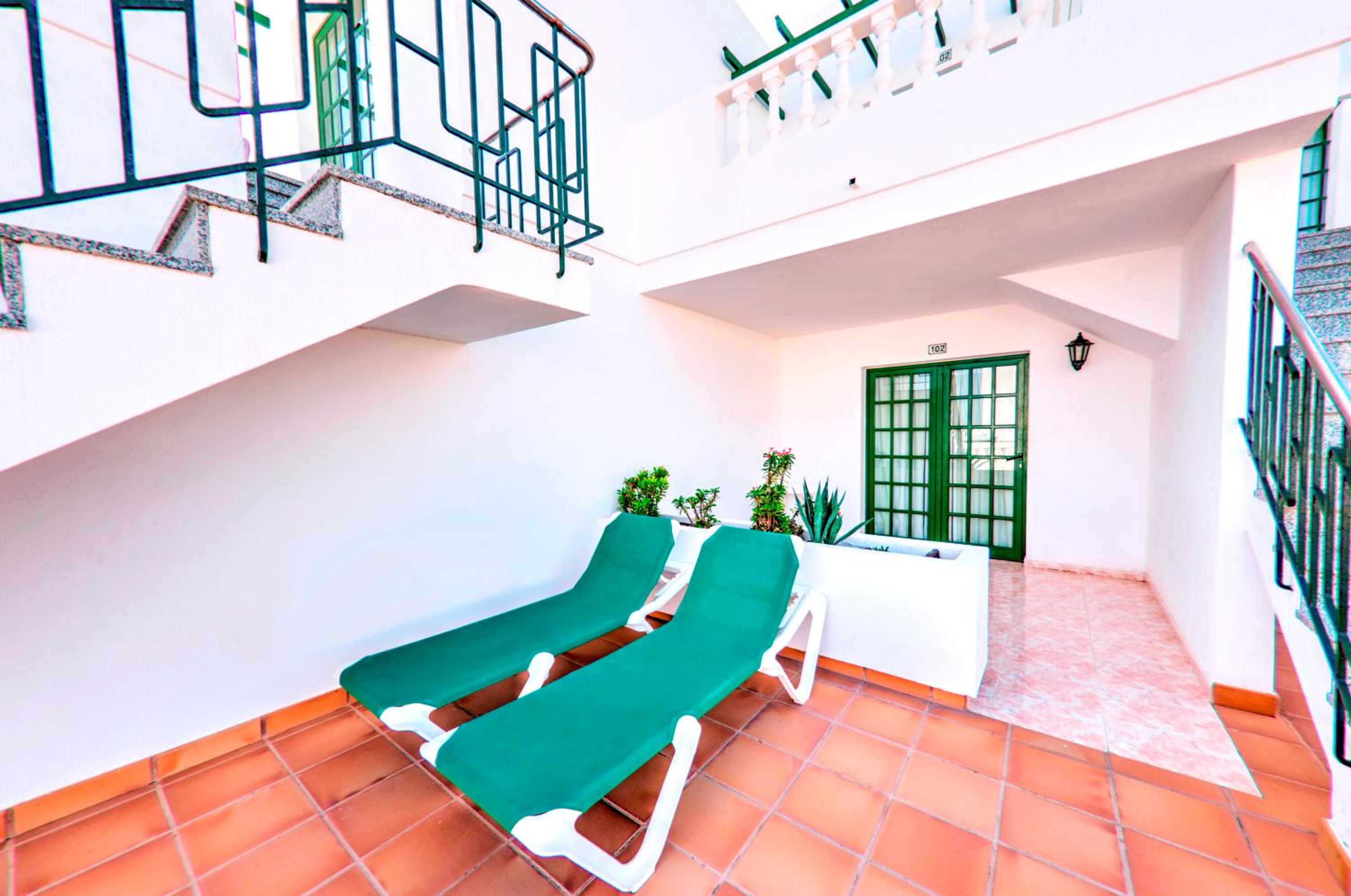 Apartment with Private Terrace